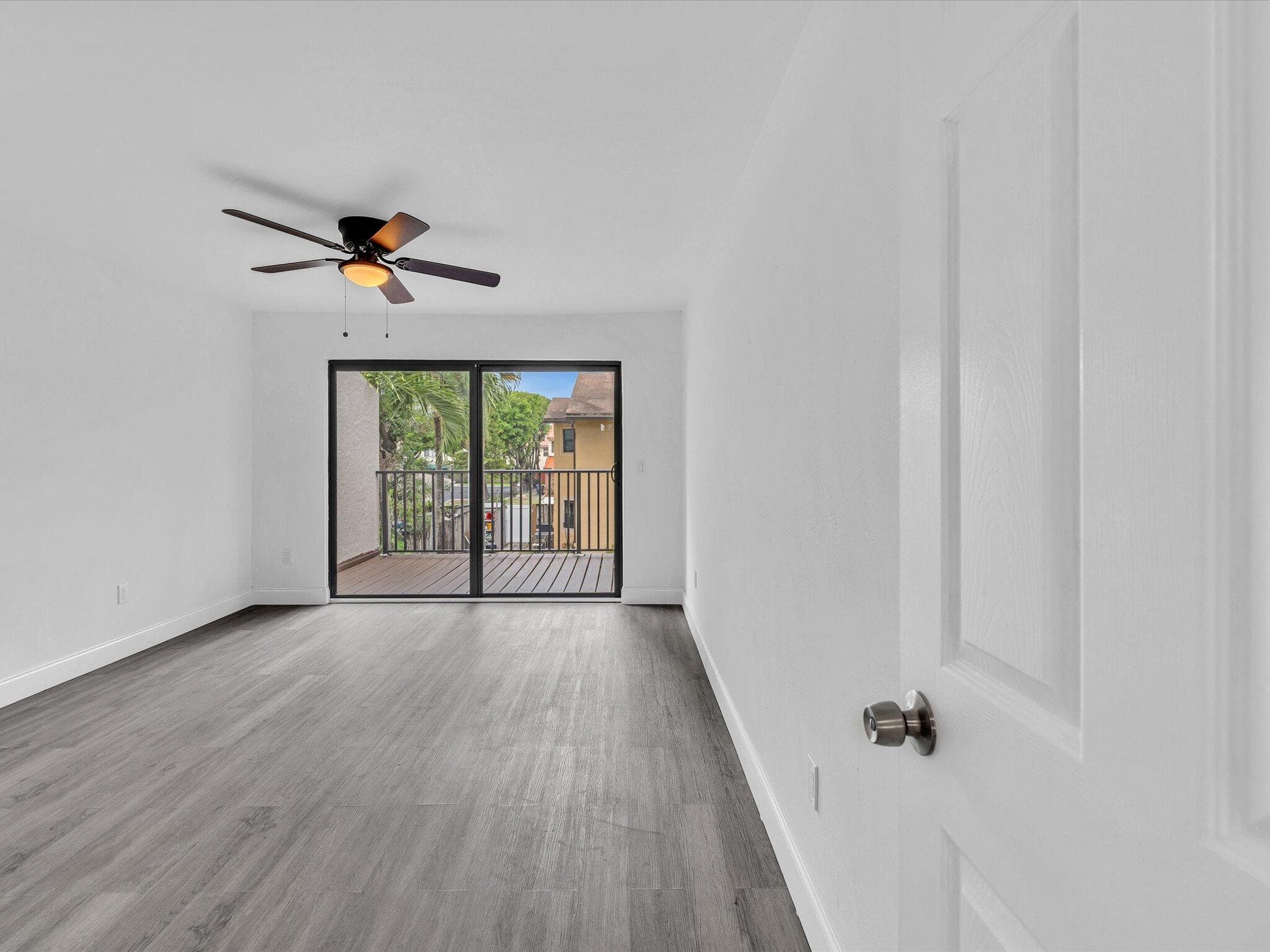 3841 Farragut Street, Hollywood, FL 33021 — photo 32 of 47