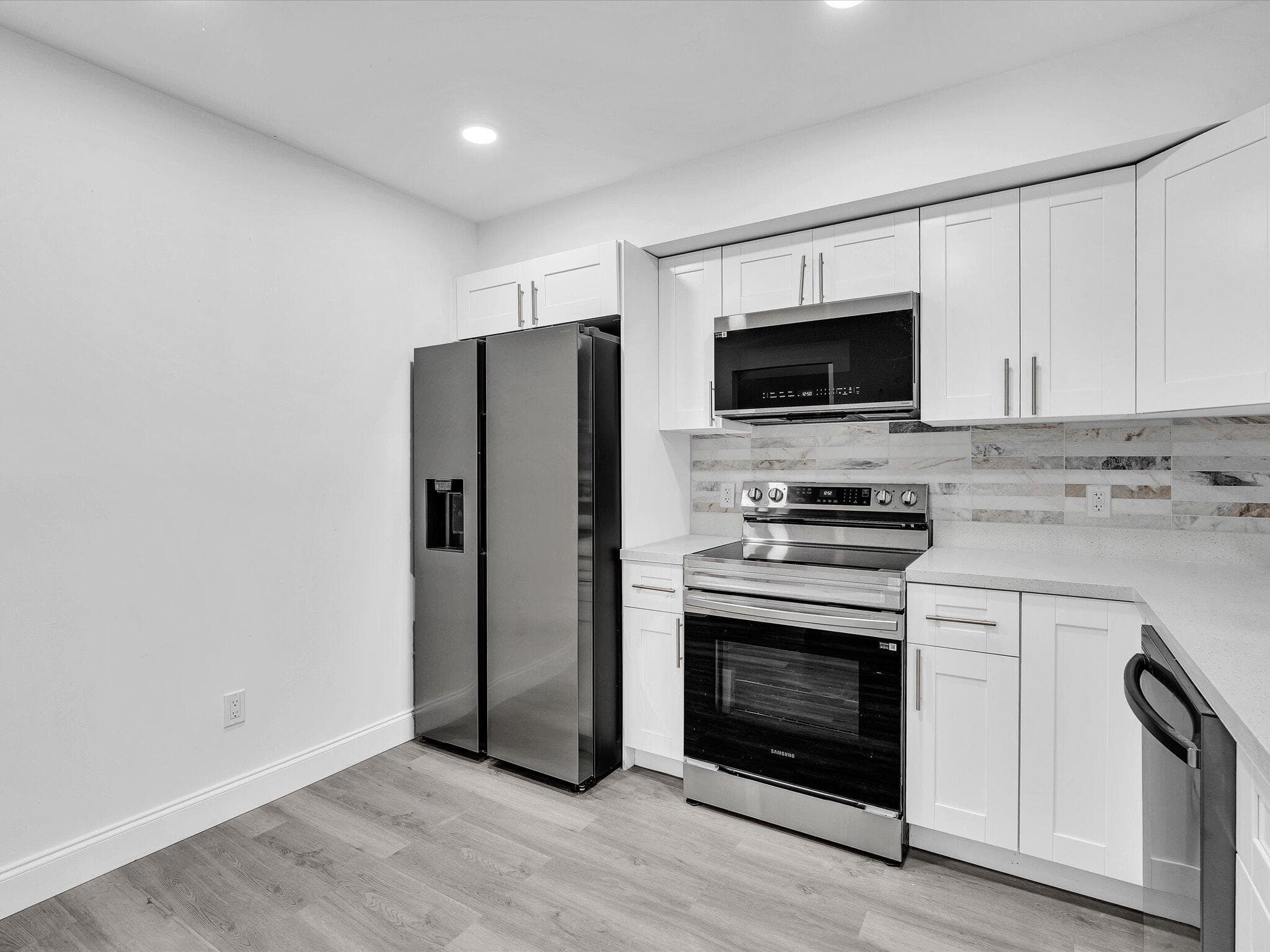 3841 Farragut Street, Hollywood, FL 33021 — photo 11 of 47