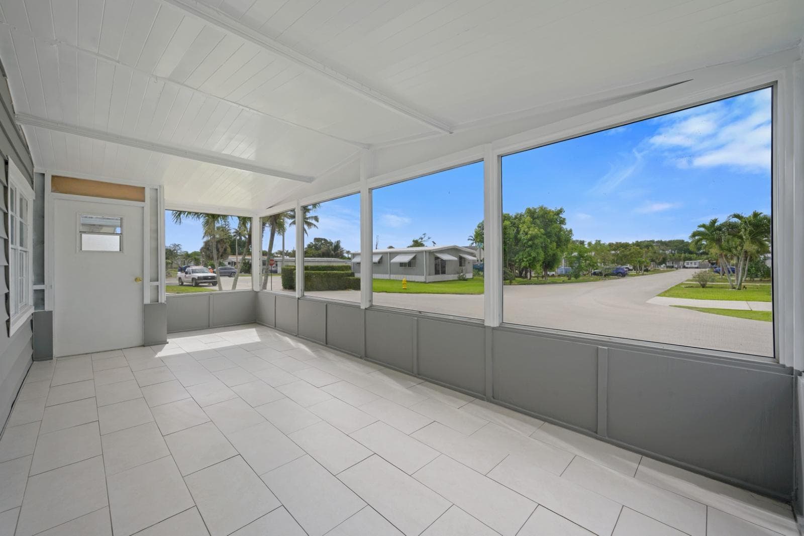 2721 SW 54th Street, Fort Lauderdale, FL 33312 — photo 10 of 39