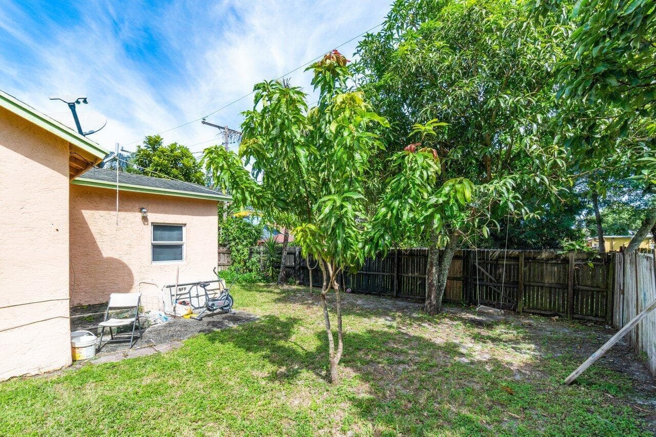 320 Swain Boulevard, Greenacres, FL 33463 — photo 31 of 32