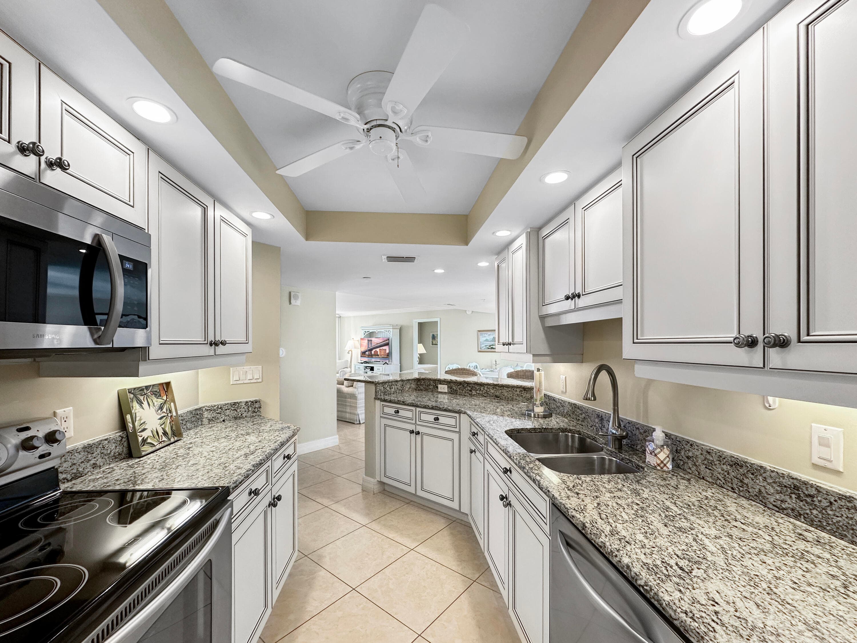 3000 N Ocean Drive 4f, Riviera Beach, FL 33404 — photo 8 of 56
