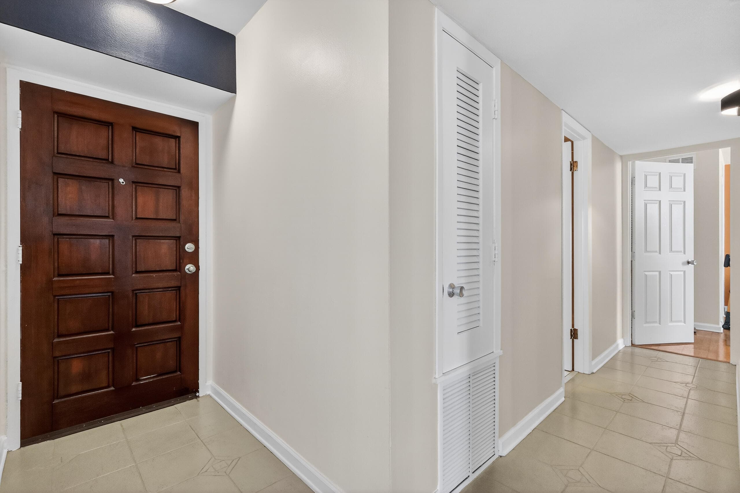 430 Golden Isles Drive 301, Hallandale Beach, FL 33009 — photo 28 of 39