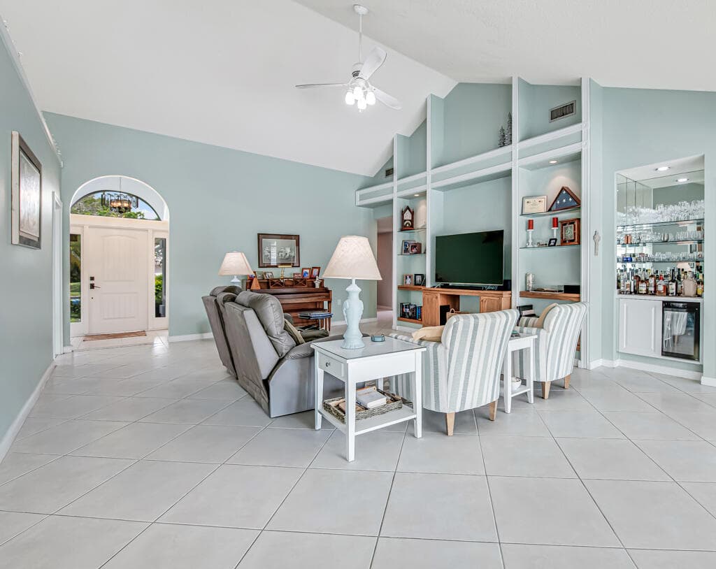2390 Saratoga Bay Drive, West Palm Beach, FL 33409 — photo 10 of 58