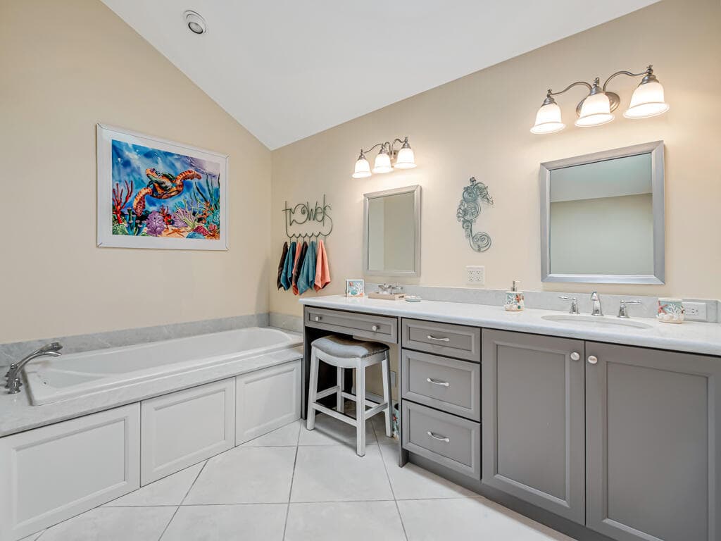 2390 Saratoga Bay Drive, West Palm Beach, FL 33409 — photo 26 of 58