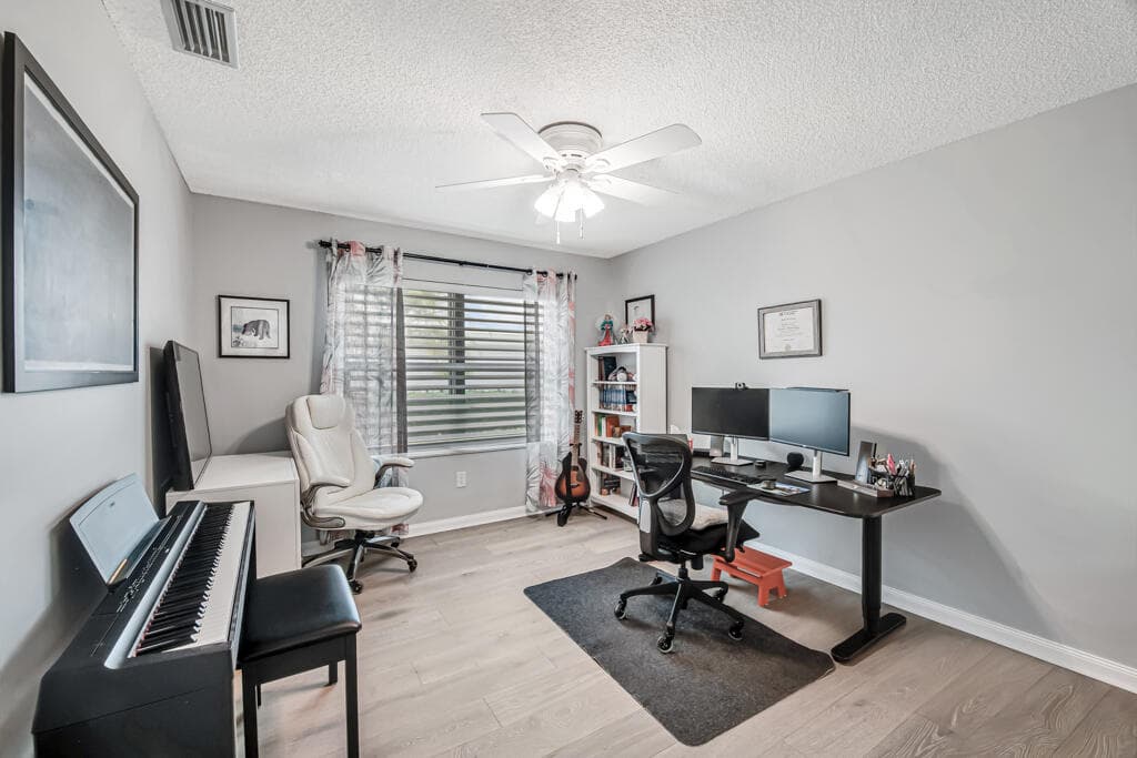 2390 Saratoga Bay Drive, West Palm Beach, FL 33409 — photo 30 of 58
