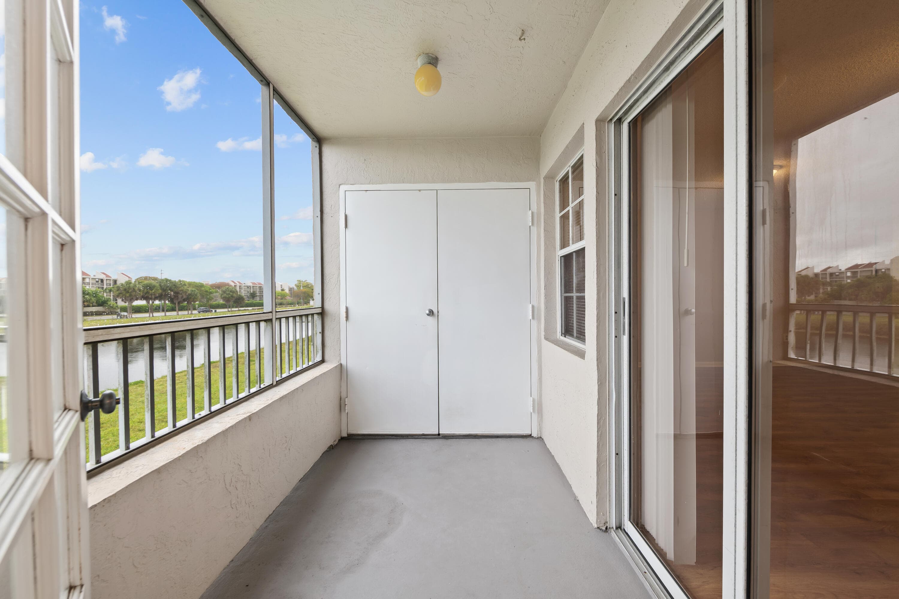 2861 N Oakland Forest Drive 202, Oakland Park, FL 33309 — photo 20 of 27