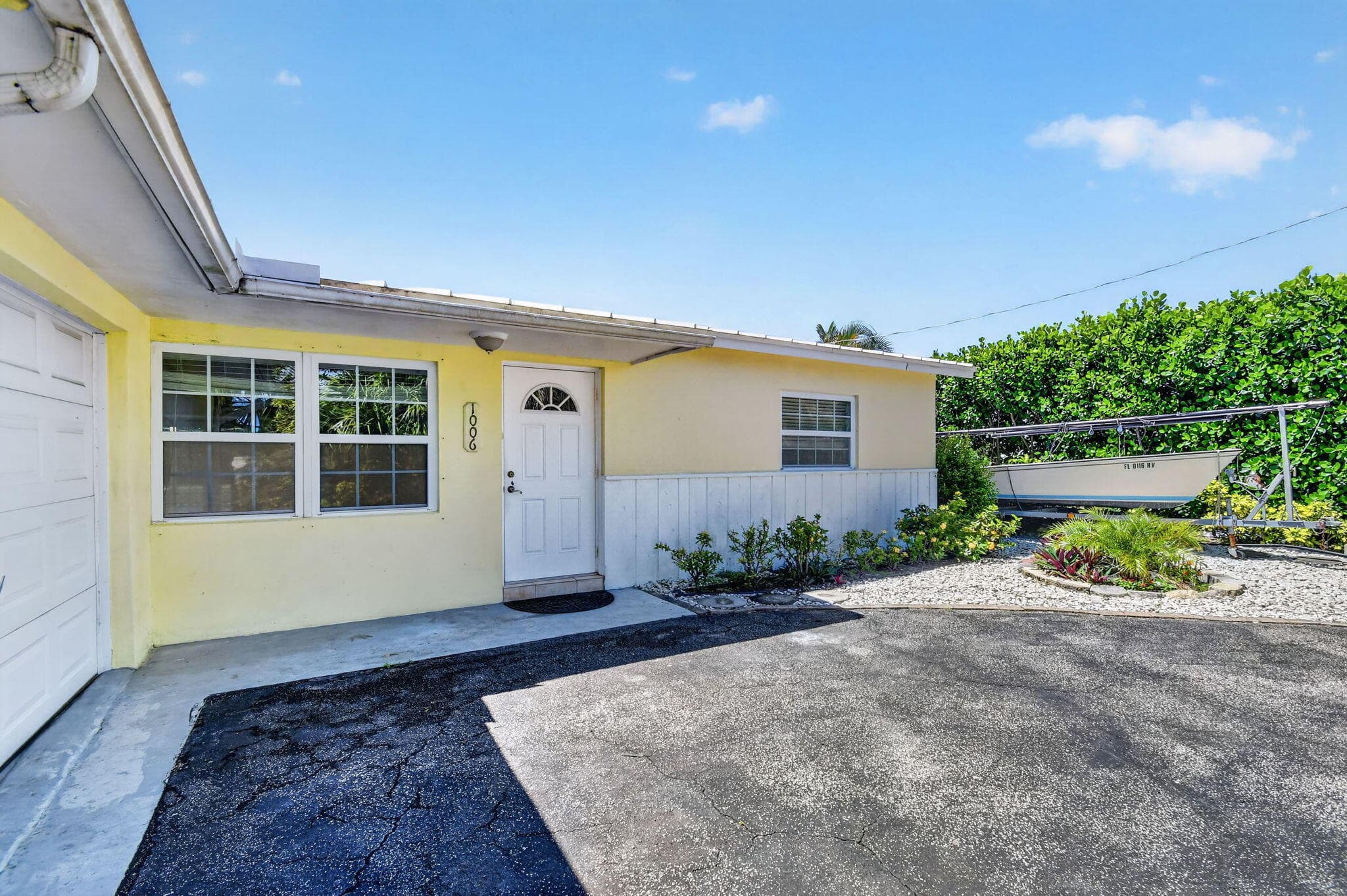 1006 SW 28th Avenue, Boynton Beach, FL 33426 — photo 6 of 76