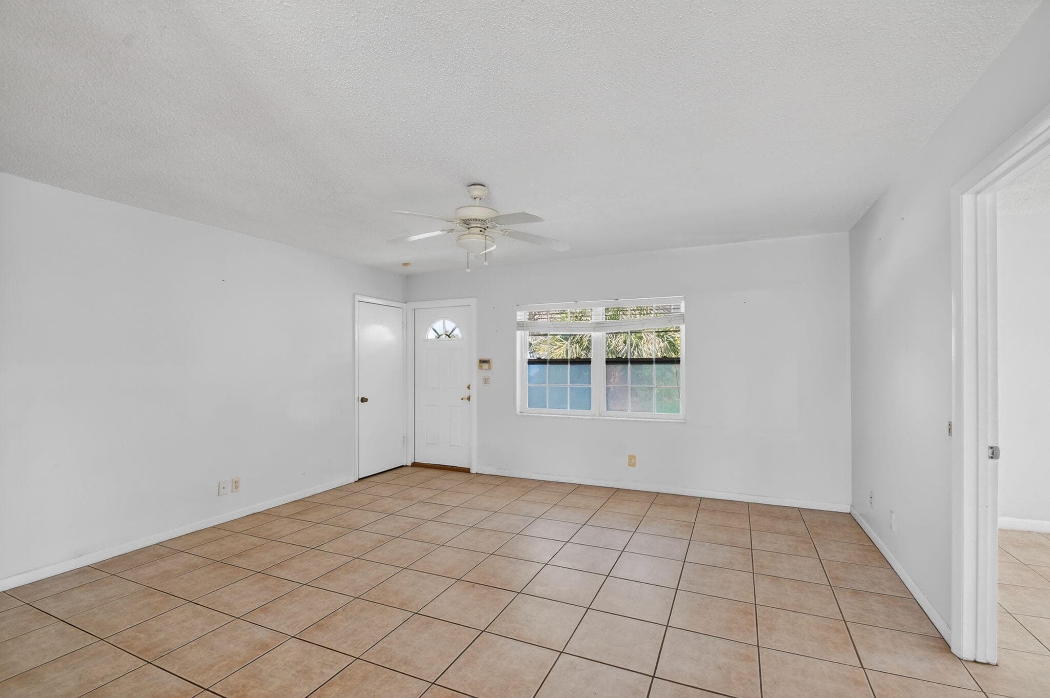 1006 SW 28th Avenue, Boynton Beach, FL 33426 — photo 10 of 76