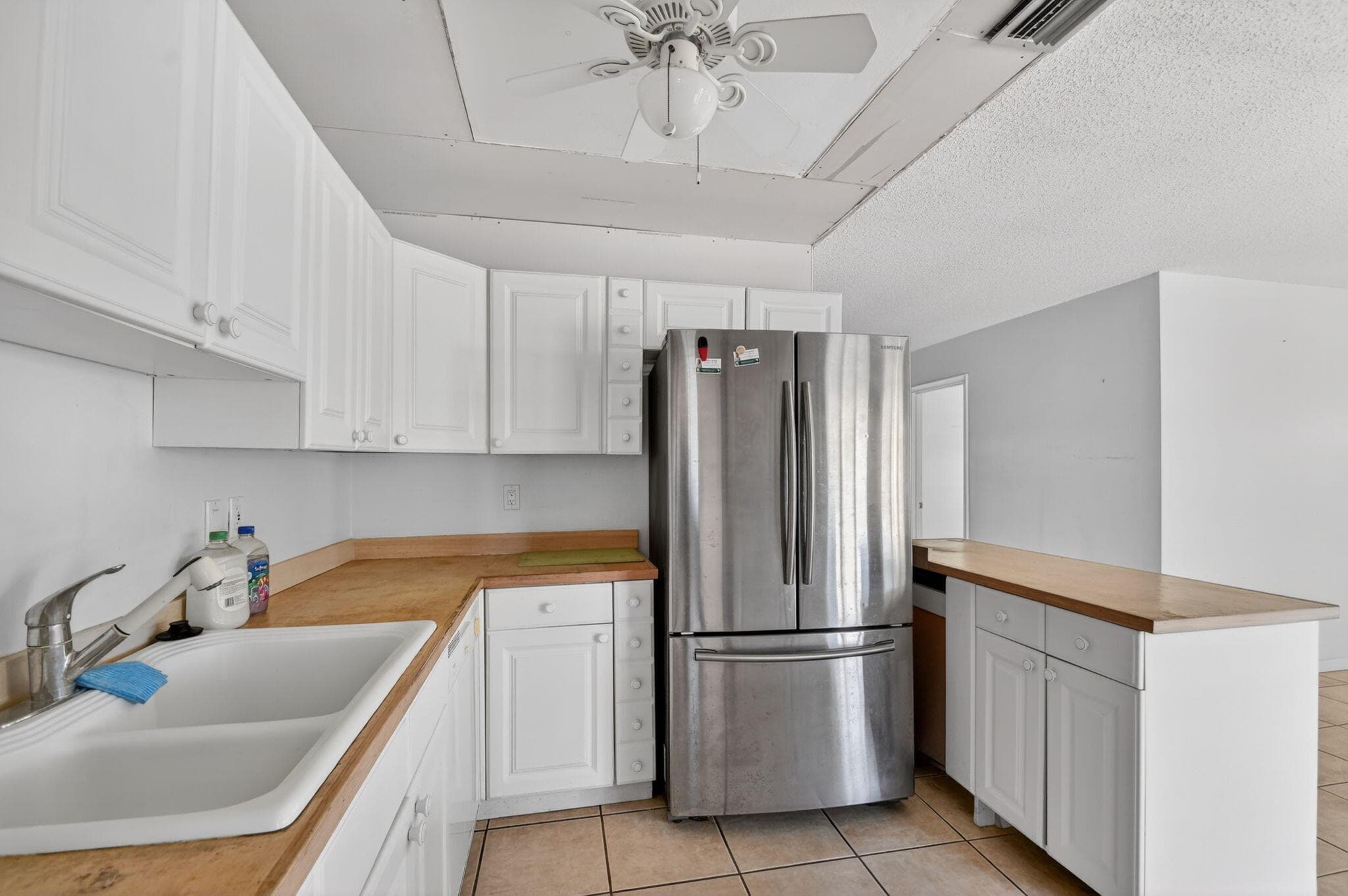 1006 SW 28th Avenue, Boynton Beach, FL 33426 — photo 15 of 76