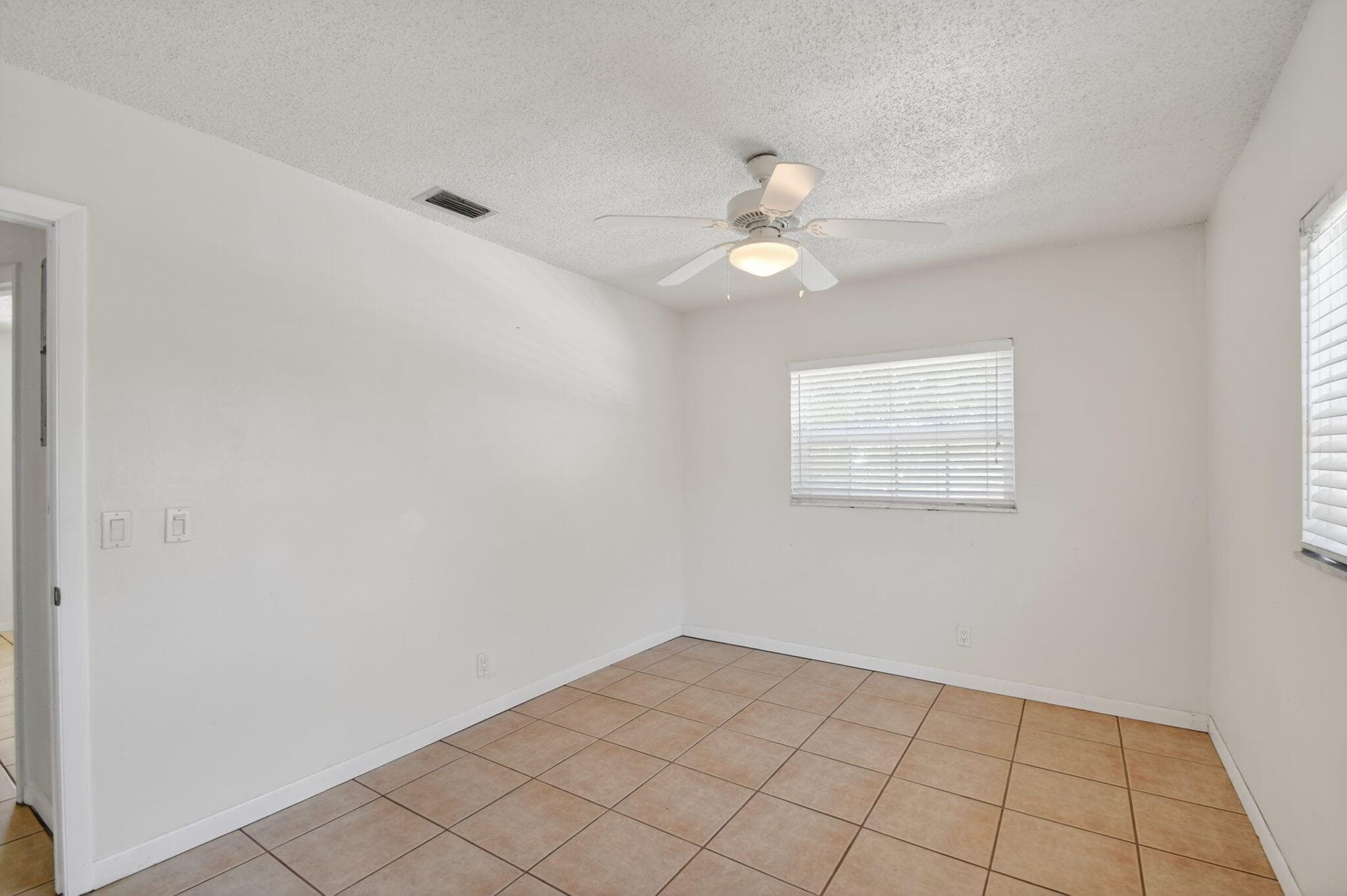 1006 SW 28th Avenue, Boynton Beach, FL 33426 — photo 29 of 76