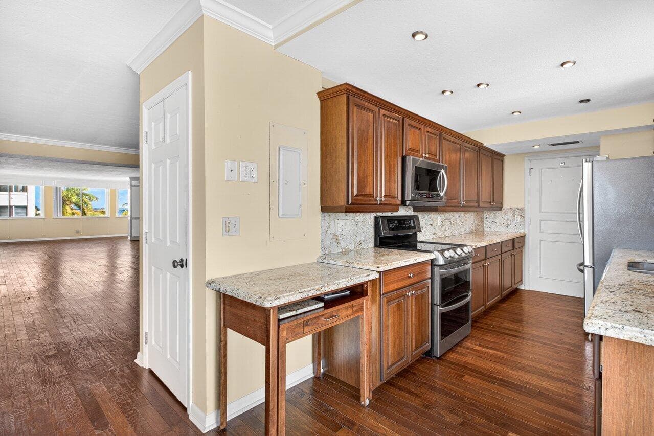 2000 S Ocean Boulevard 403, Delray Beach, FL 33483 — photo 15 of 39