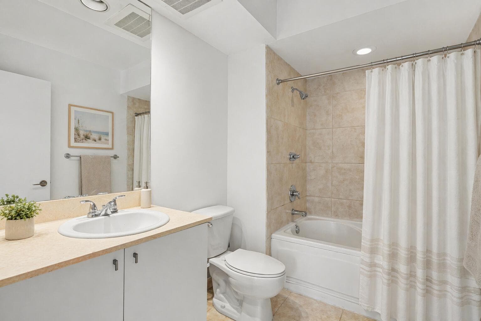1551 N Flagler Drive 1514, West Palm Beach, FL 33401 — photo 18 of 36