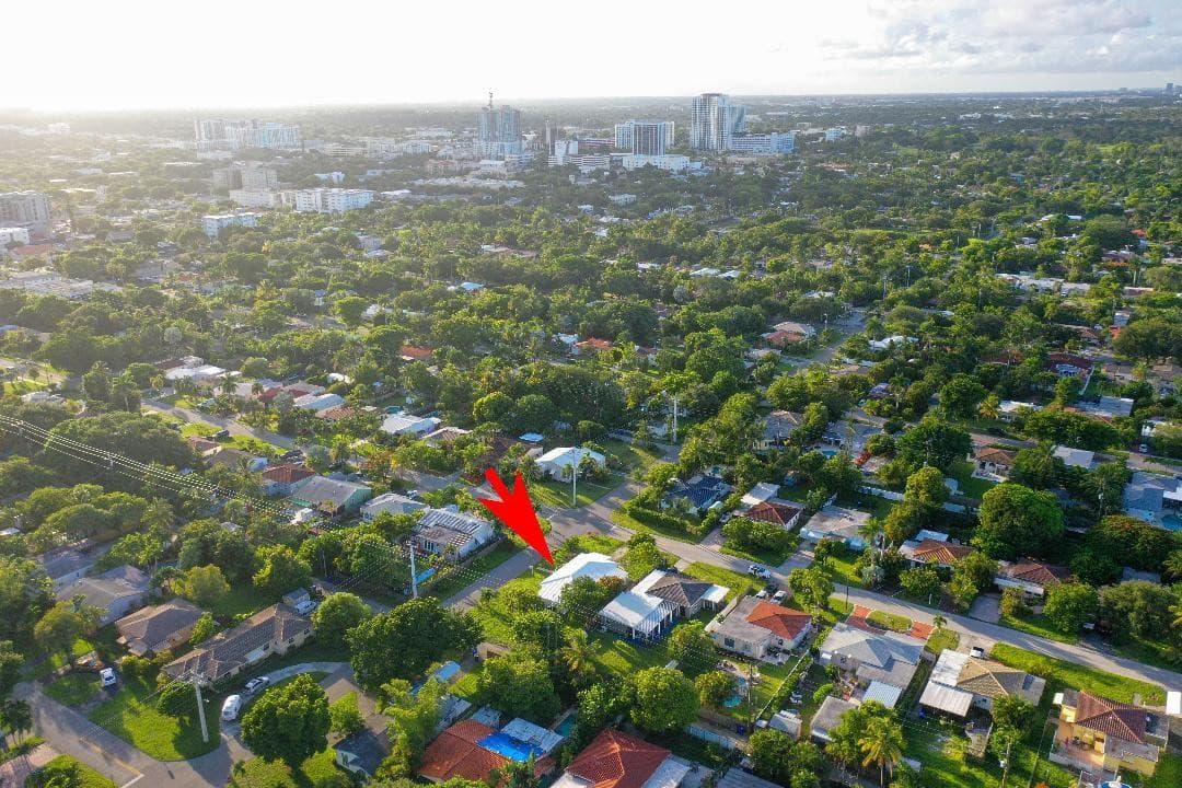 1107 S 15th Avenue, Hollywood, FL 33020 — photo 5 of 22