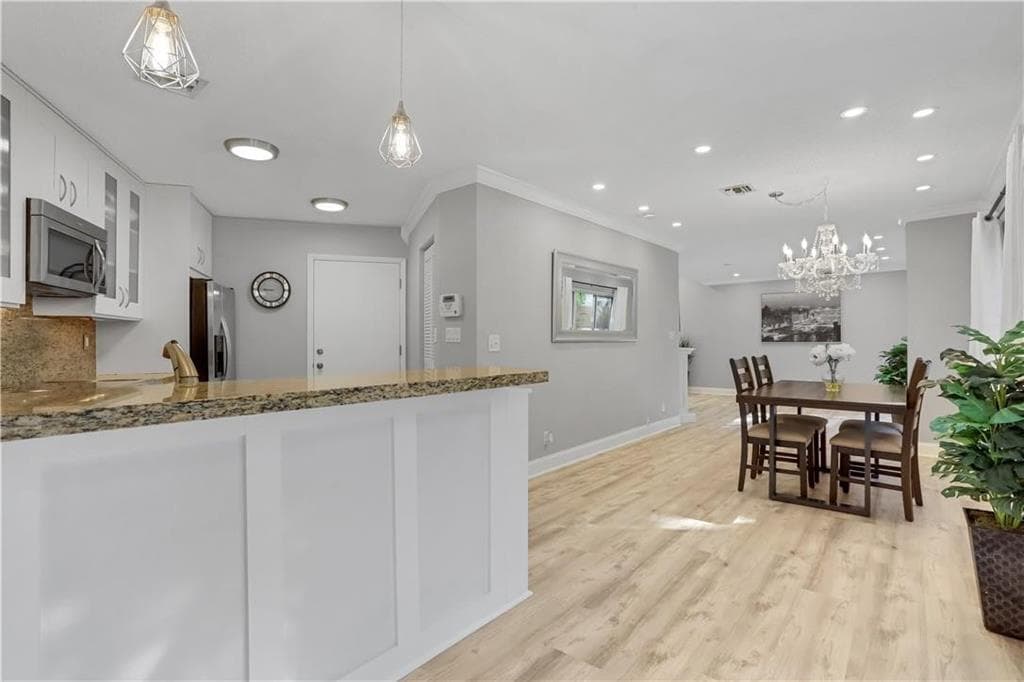 101 SE 15th Avenue H, Fort Lauderdale, FL 33301 — photo 8 of 34