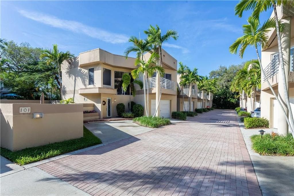 101 SE 15th Avenue H, Fort Lauderdale, FL 33301 — photo 33 of 34