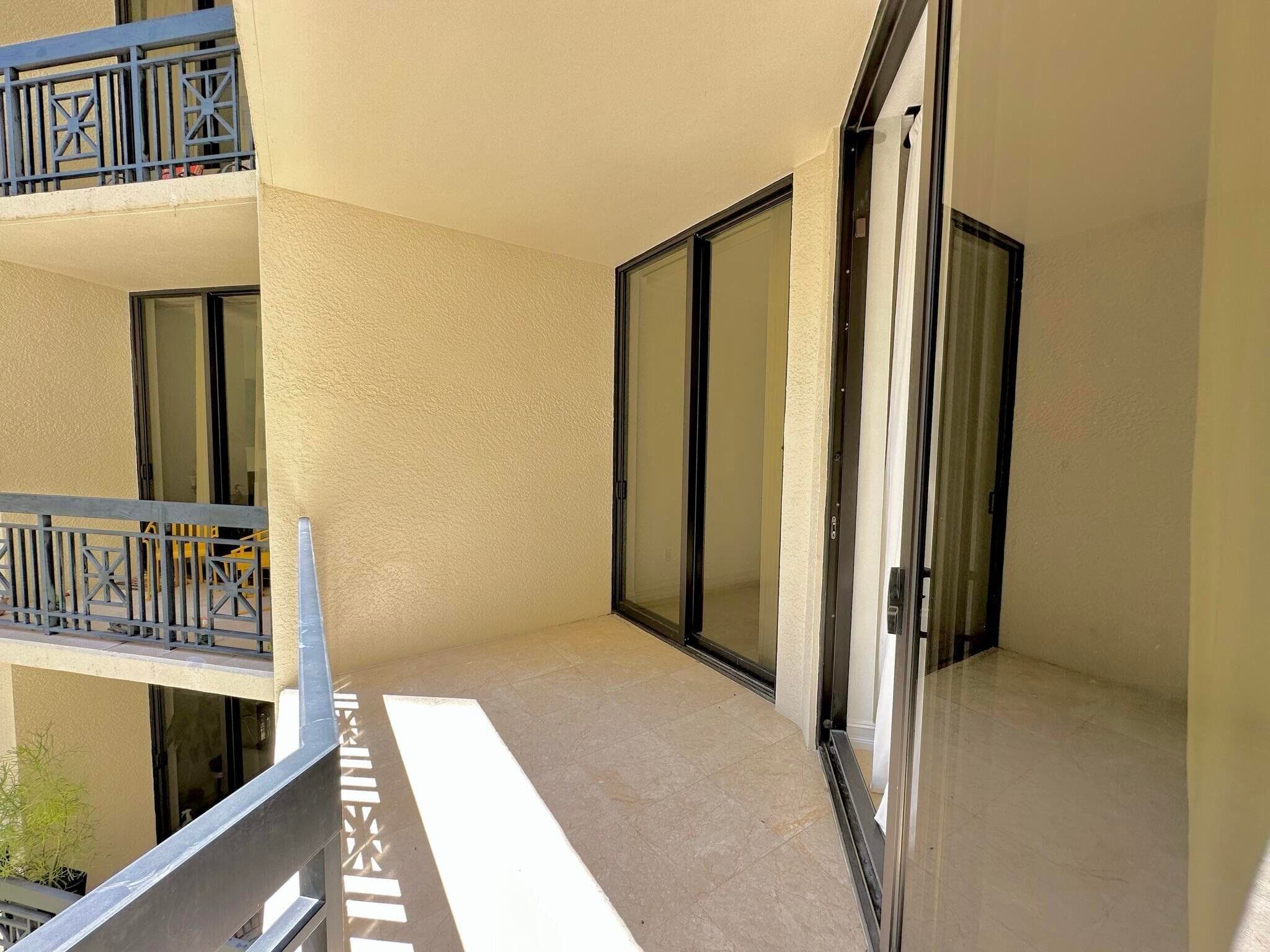 701 S Olive Avenue 1008, West Palm Beach, FL 33401 — photo 15 of 23