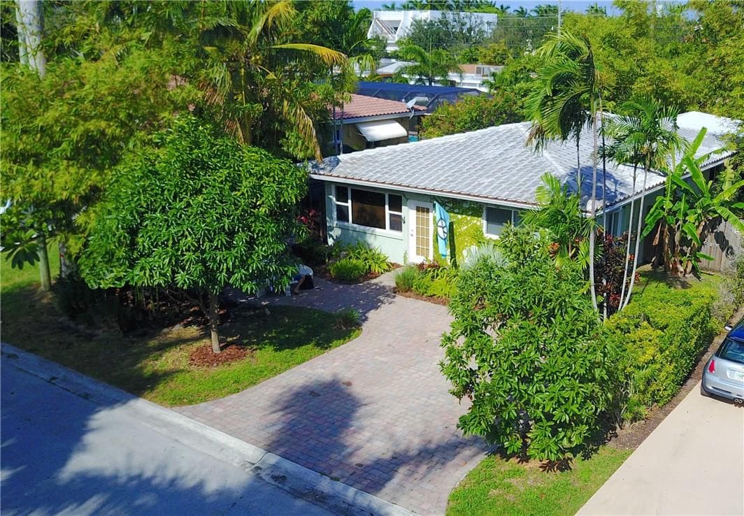 1031 Lincoln Street, Hollywood, FL 33019 — photo 1 of 43