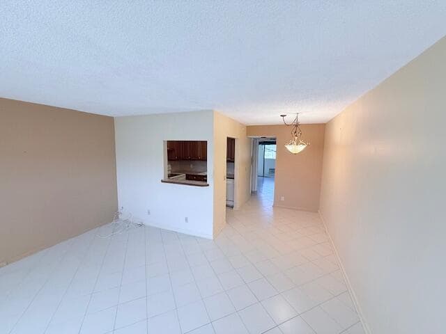 402 Markham S, Deerfield Beach, FL 33442 — photo 4 of 34
