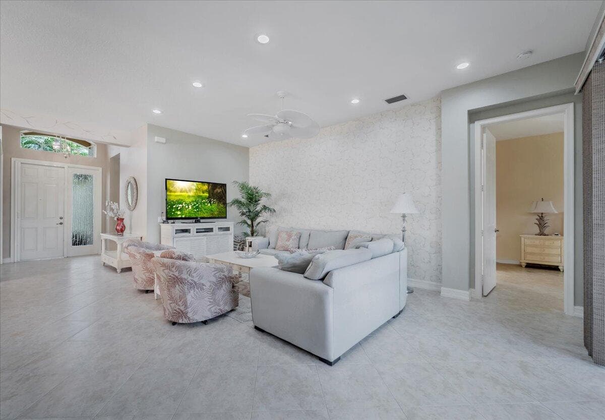 10599 Silverton Lane, Boynton Beach, FL 33437 — photo 18 of 78