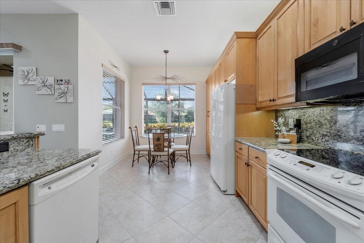 10599 Silverton Lane, Boynton Beach, FL 33437 — photo 9 of 78