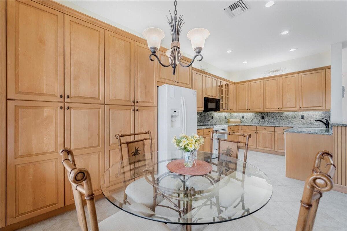 10599 Silverton Lane, Boynton Beach, FL 33437 — photo 12 of 78