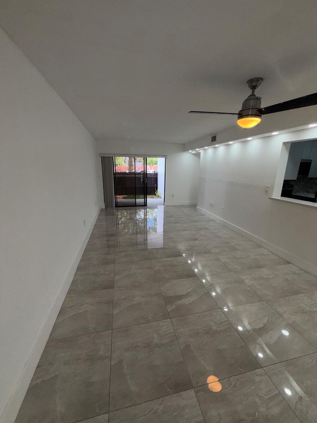 9405 Fontainebleau Boulevard 109, Miami, FL 33172 — photo 2 of 31