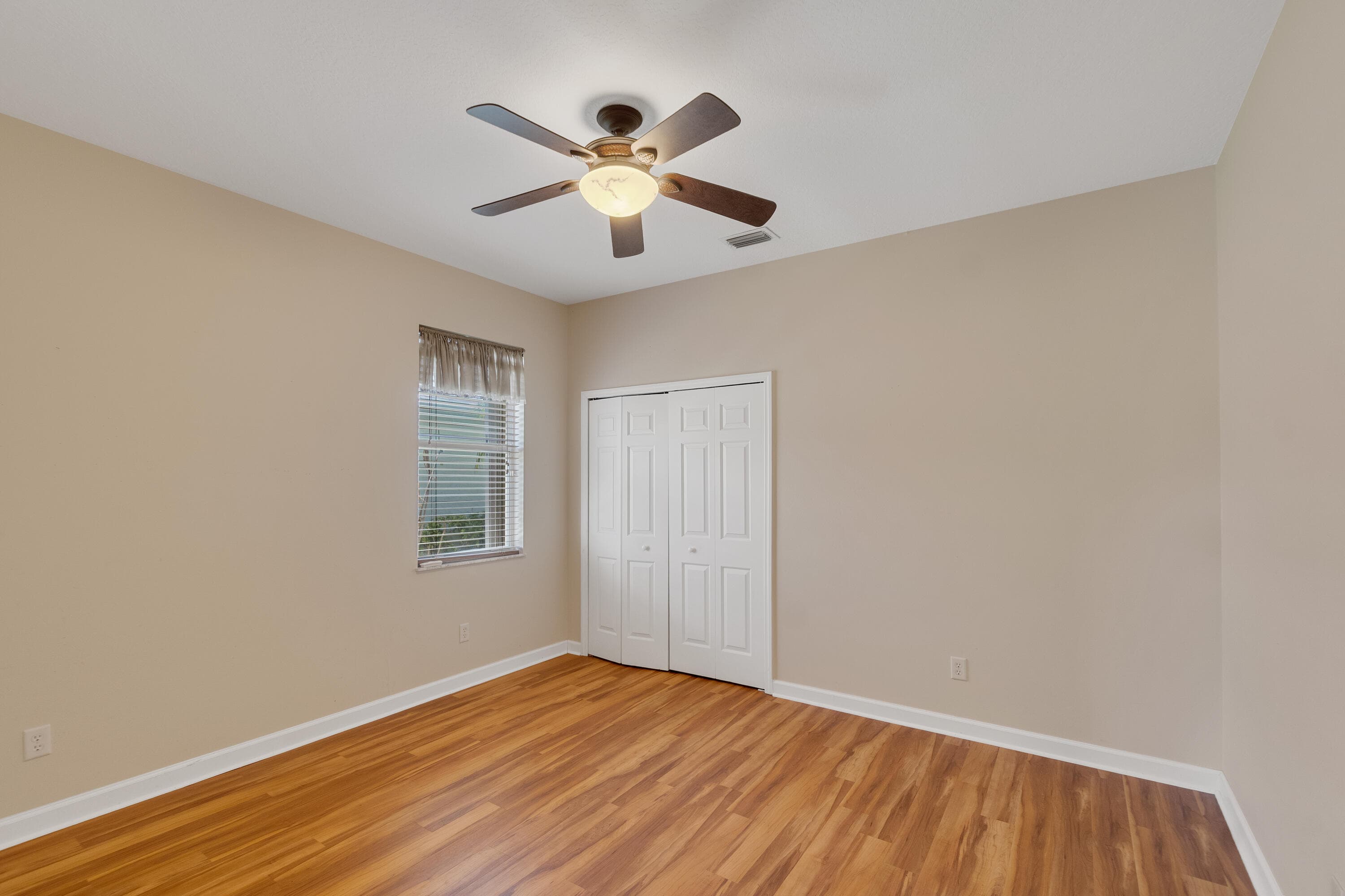 5370 E 1st Square SW, Vero Beach, FL 32968 — photo 28 of 42