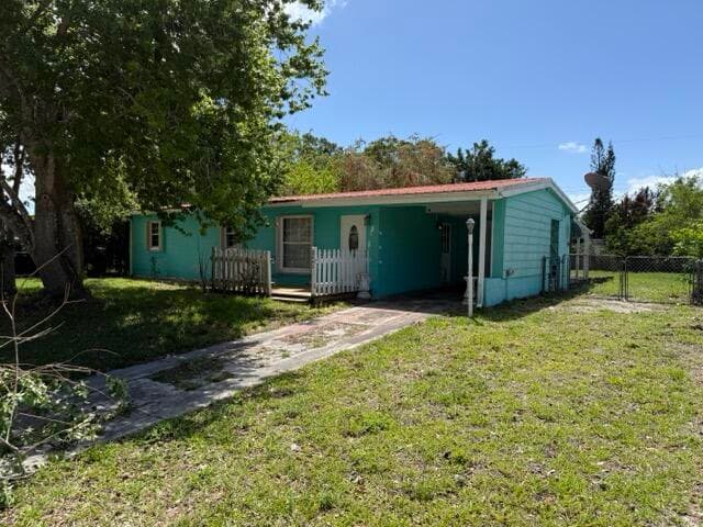 2443 2nd Place SW, Vero Beach, FL 32962 — photo 1 of 21