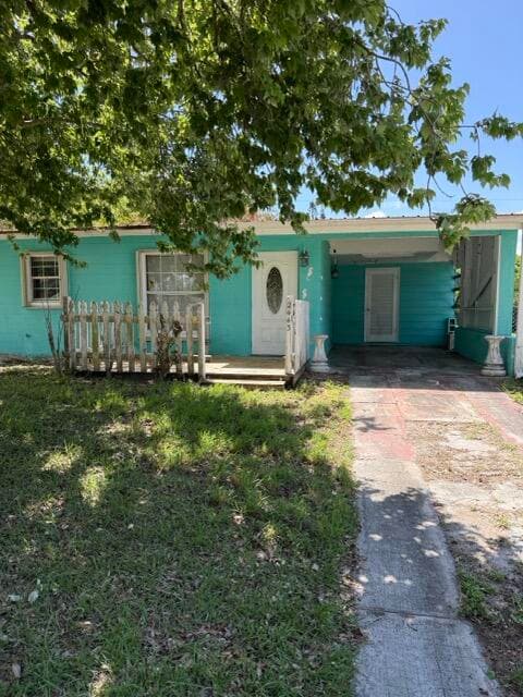 2443 2nd Place SW, Vero Beach, FL 32962 — photo 2 of 21