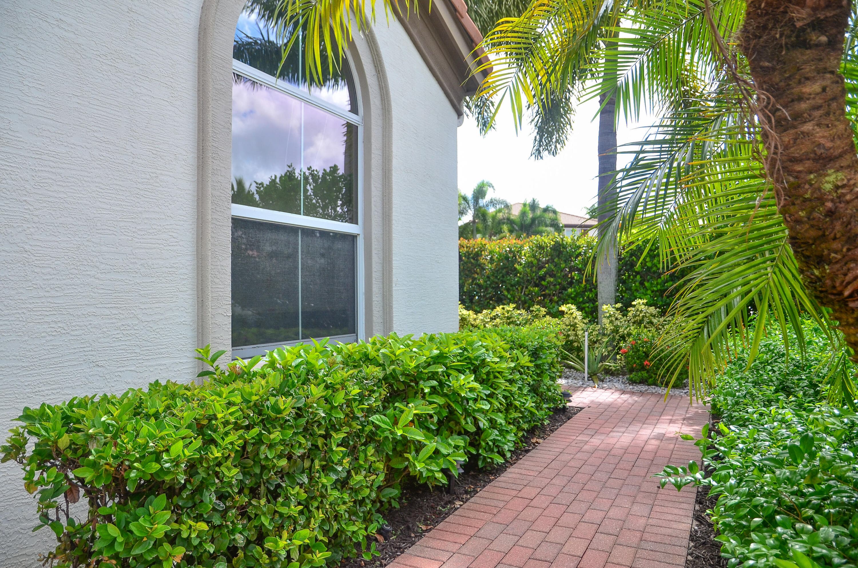 9720 Phipps Lane, Wellington, FL 33414 — photo 3 of 24