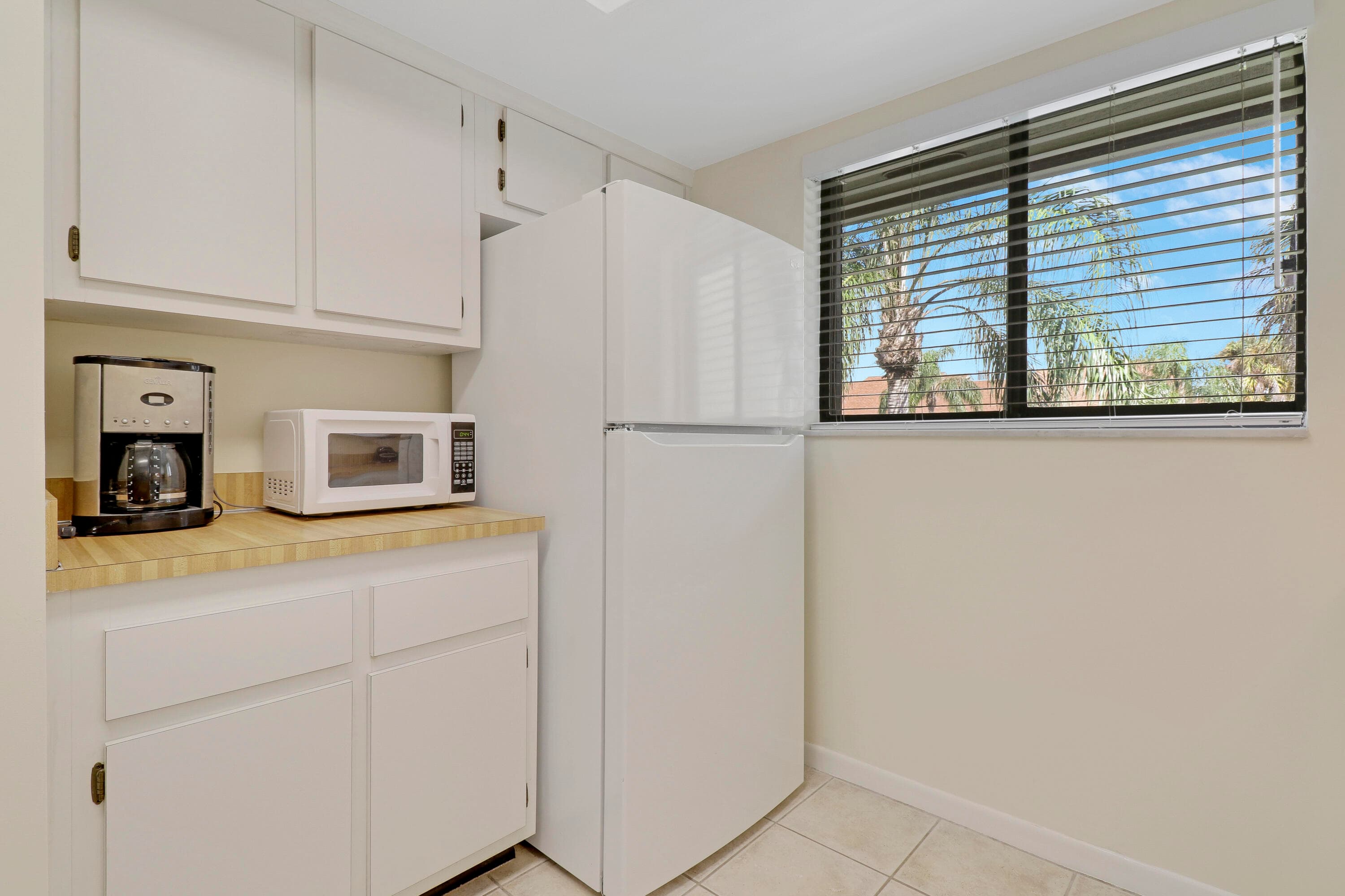 1600 NE Dixie Highway 10-203, Jensen Beach, FL 34957 — photo 8 of 37
