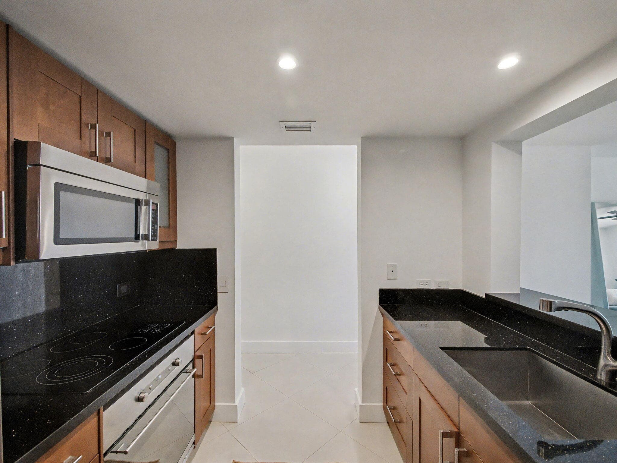 2600 SW 27th Avenue 603, Miami, FL 33133 — photo 7 of 29