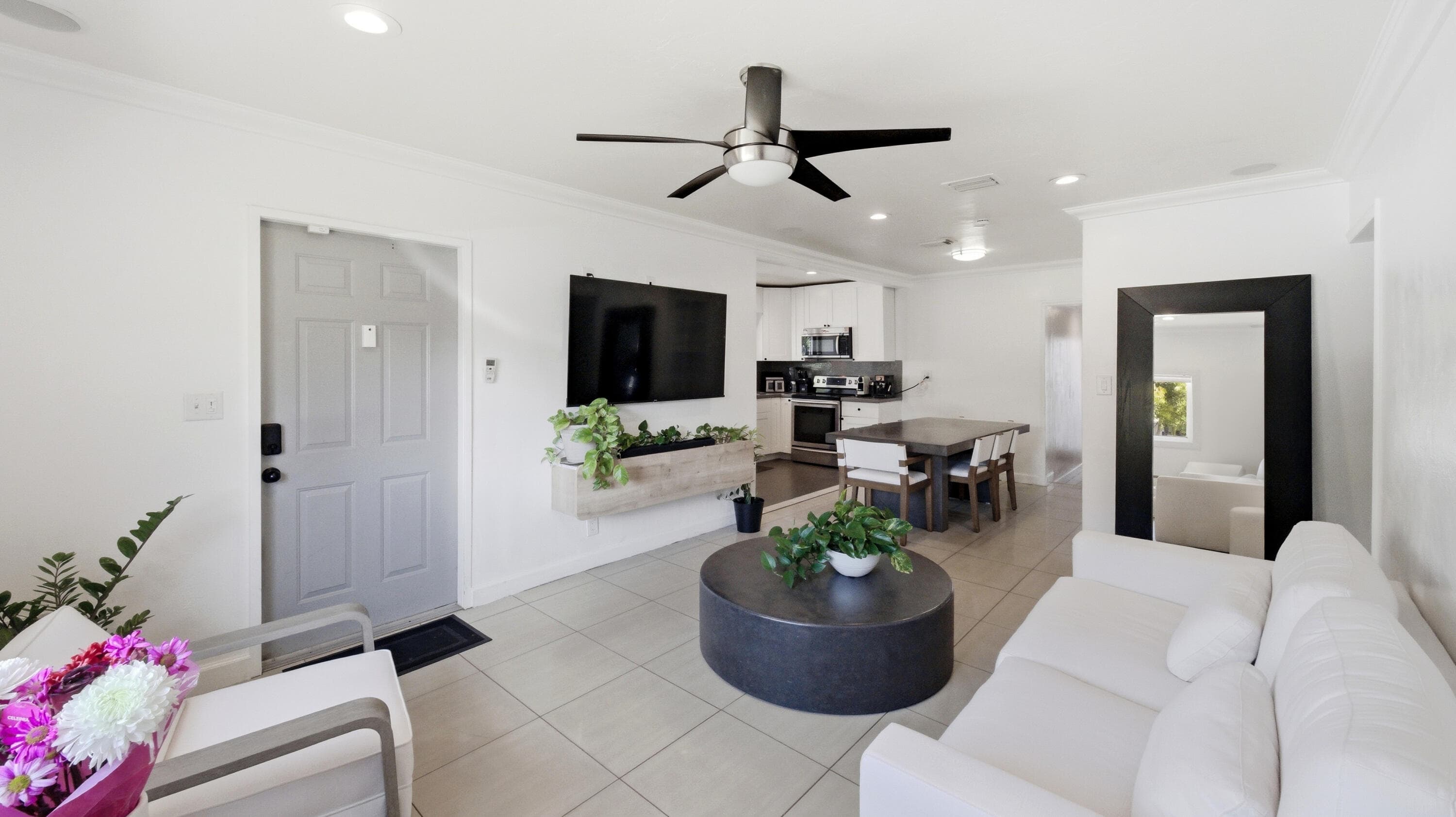 1234 NW 7th Avenue, Fort Lauderdale, FL 33311 — photo 1 of 22