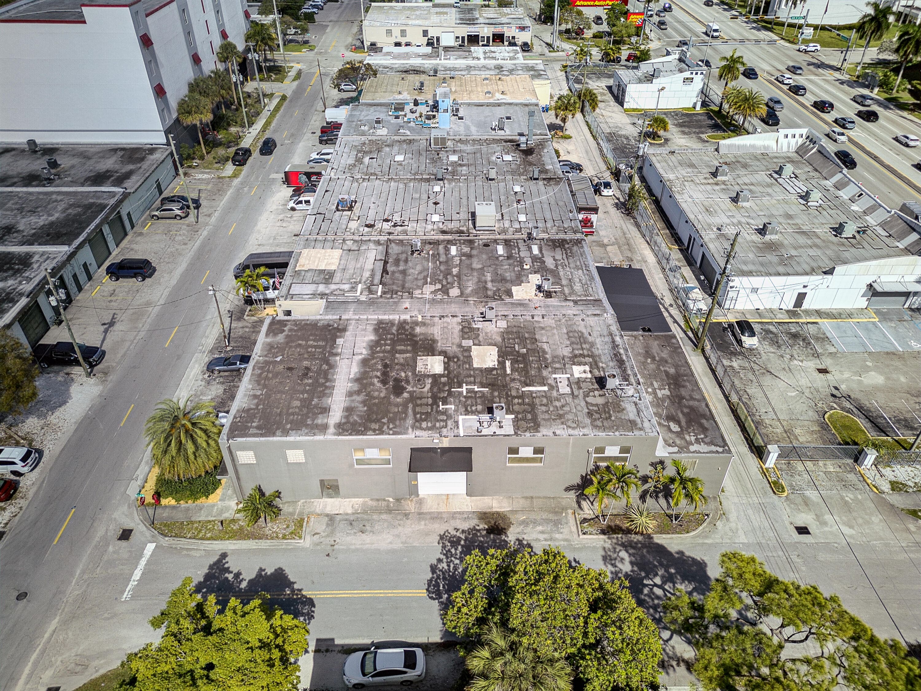936 NW 1st Street, Fort Lauderdale, FL 33311 — photo 6 of 65