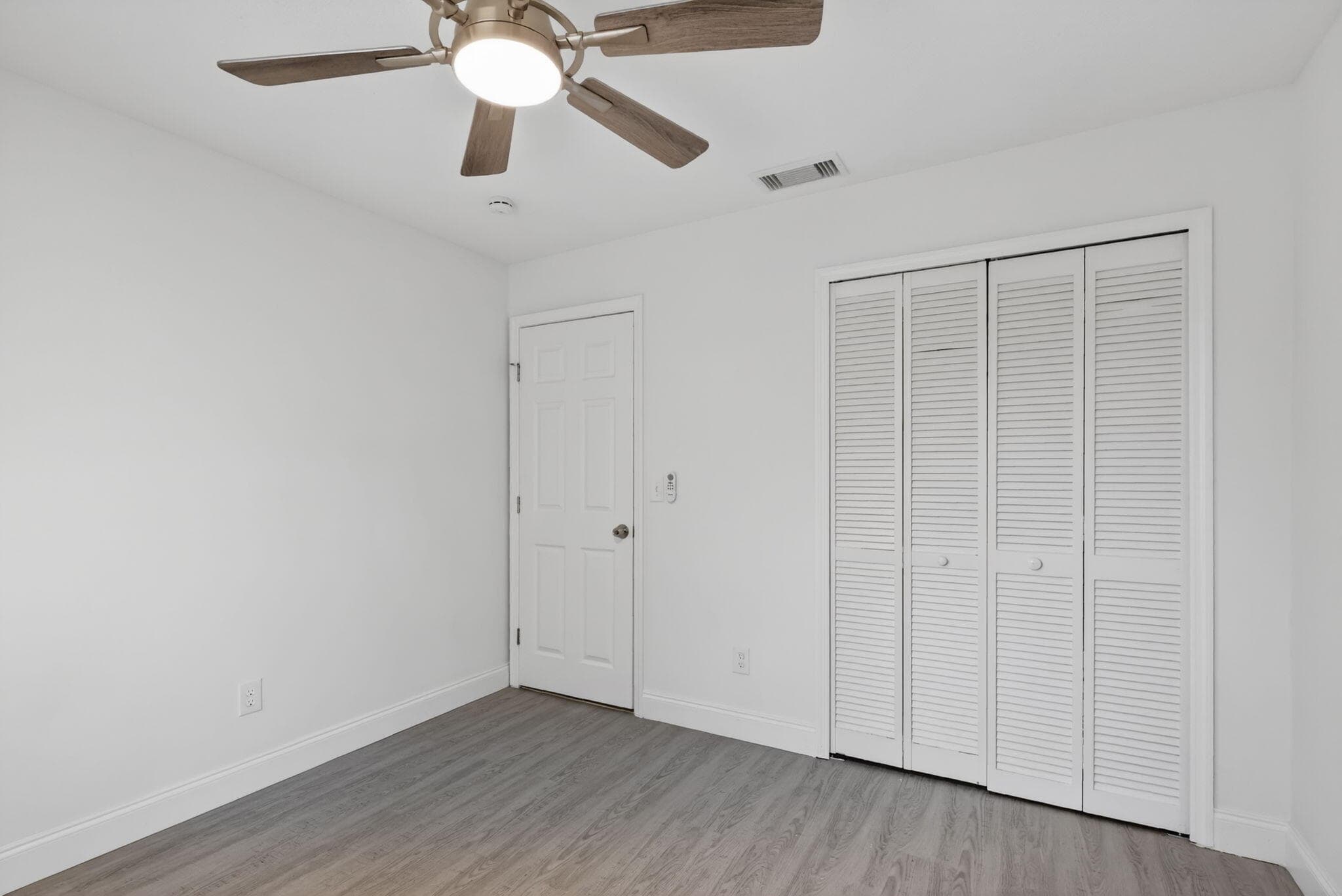 124 SE Eyerly Avenue, Port St. Lucie, FL 34983 — photo 12 of 23