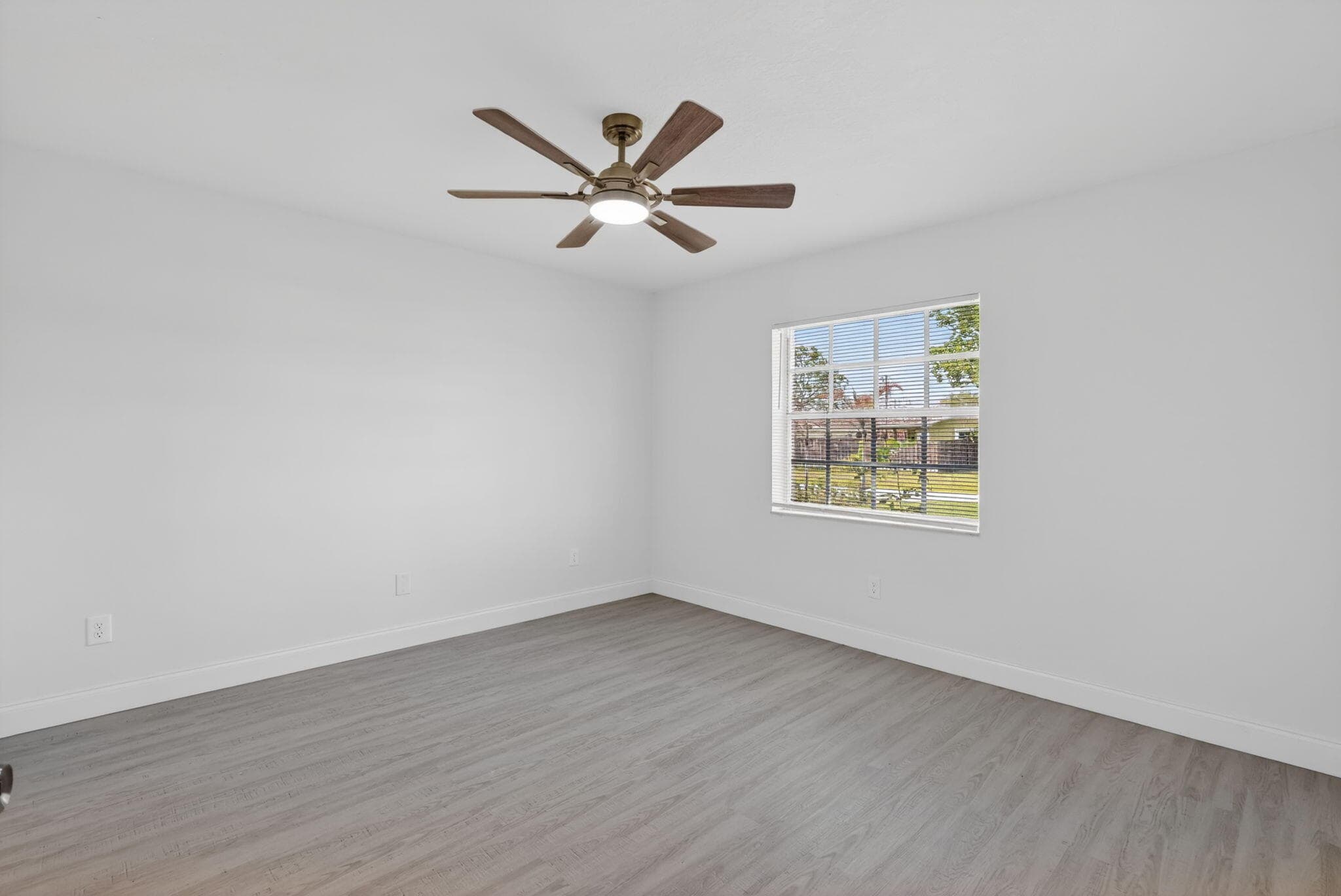124 SE Eyerly Avenue, Port St. Lucie, FL 34983 — photo 13 of 23