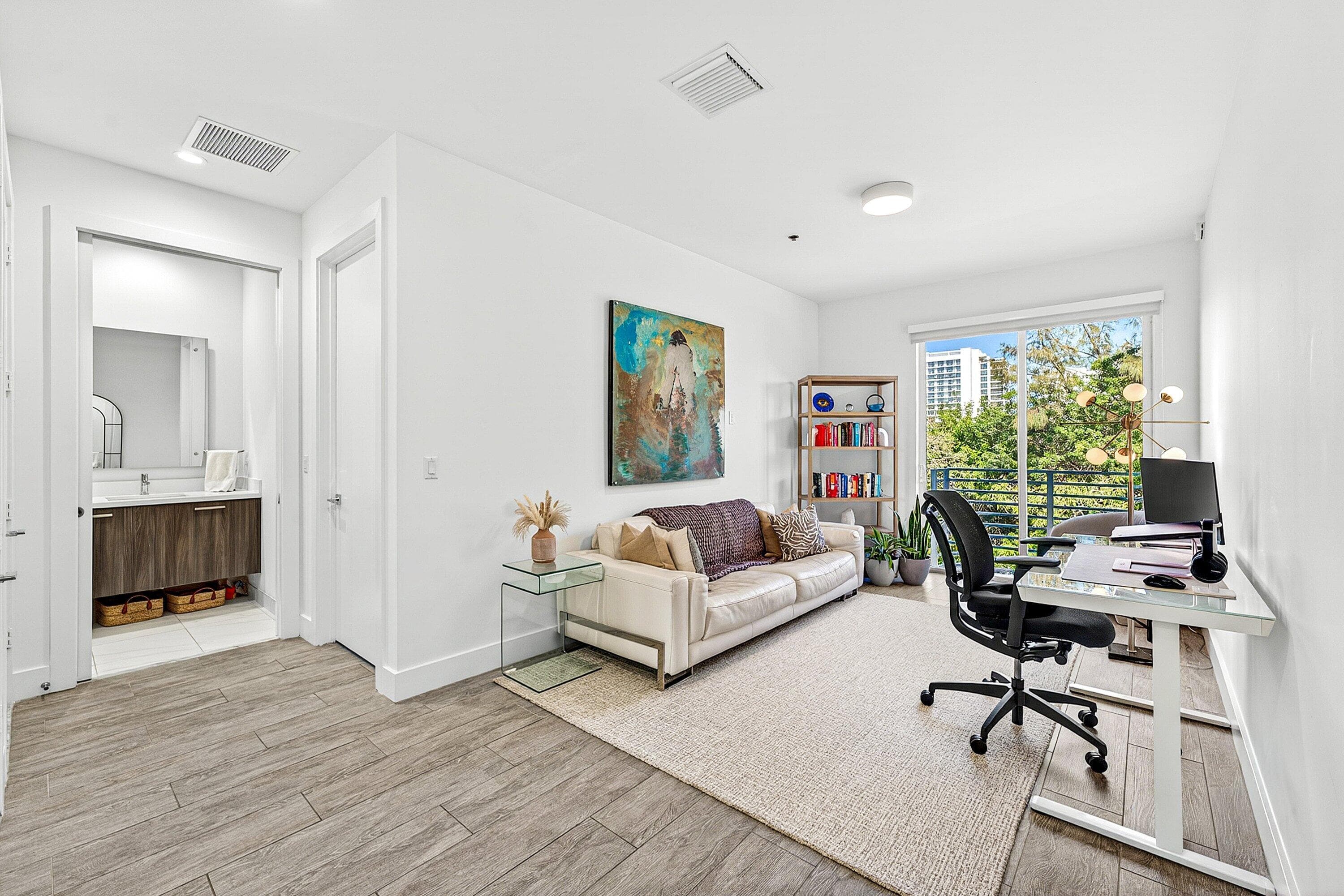 1034 NE 18th Avenue 102, Fort Lauderdale, FL 33304 — photo 9 of 27