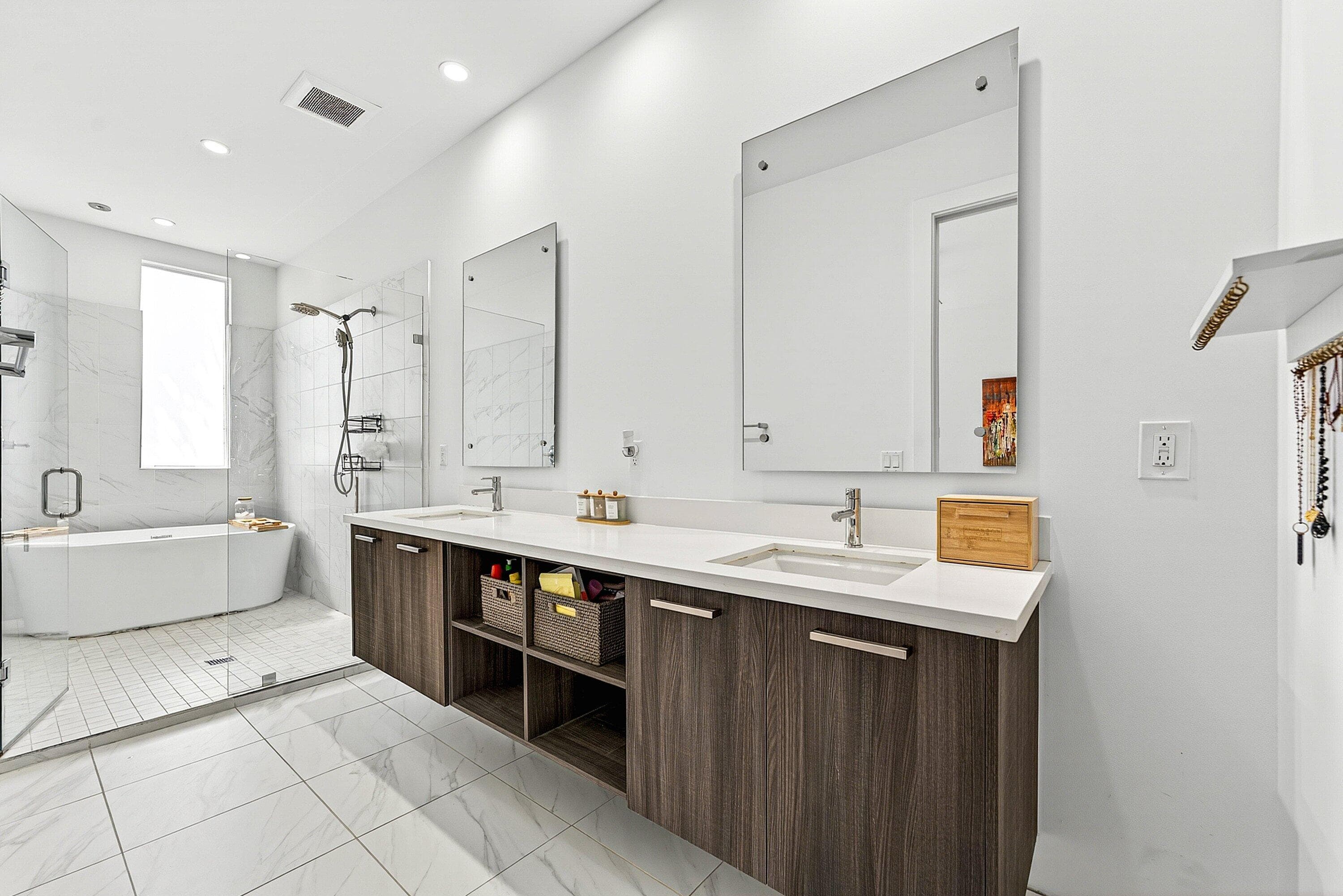 1034 NE 18th Avenue 102, Fort Lauderdale, FL 33304 — photo 13 of 27
