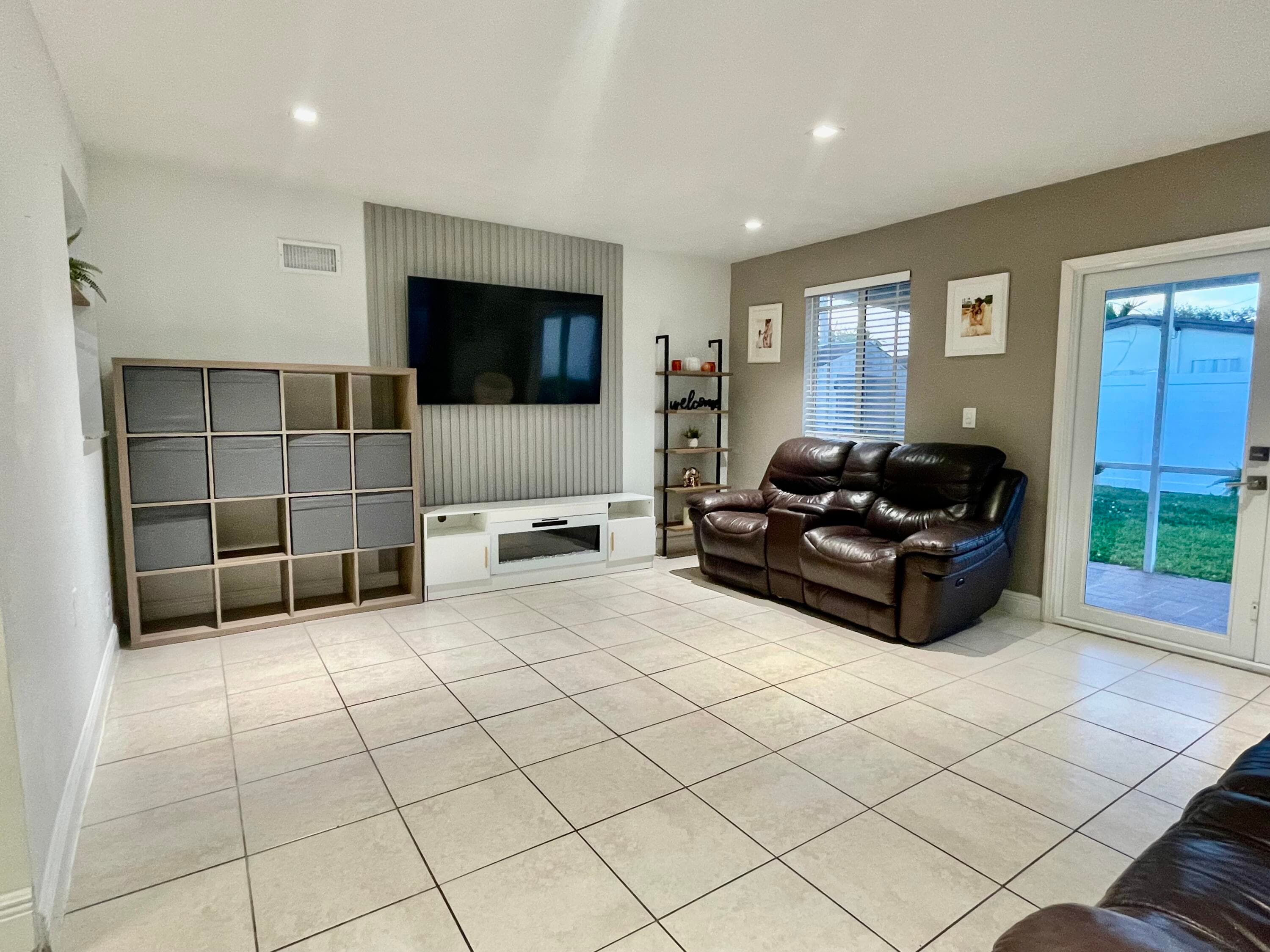 7661 Farragut Street, Hollywood, FL 33024 — photo 15 of 47