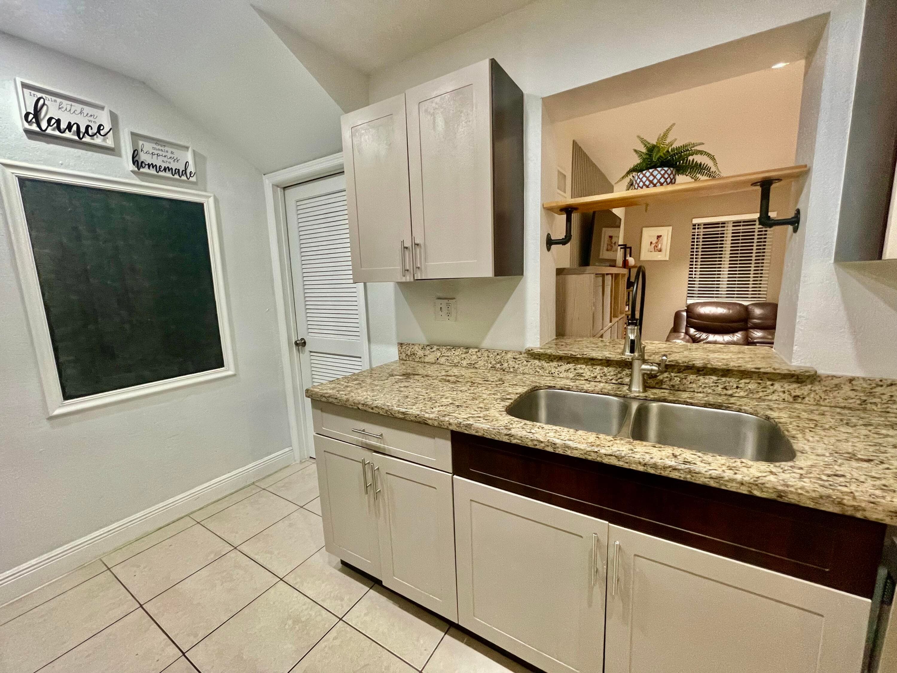 7661 Farragut Street, Hollywood, FL 33024 — photo 23 of 47