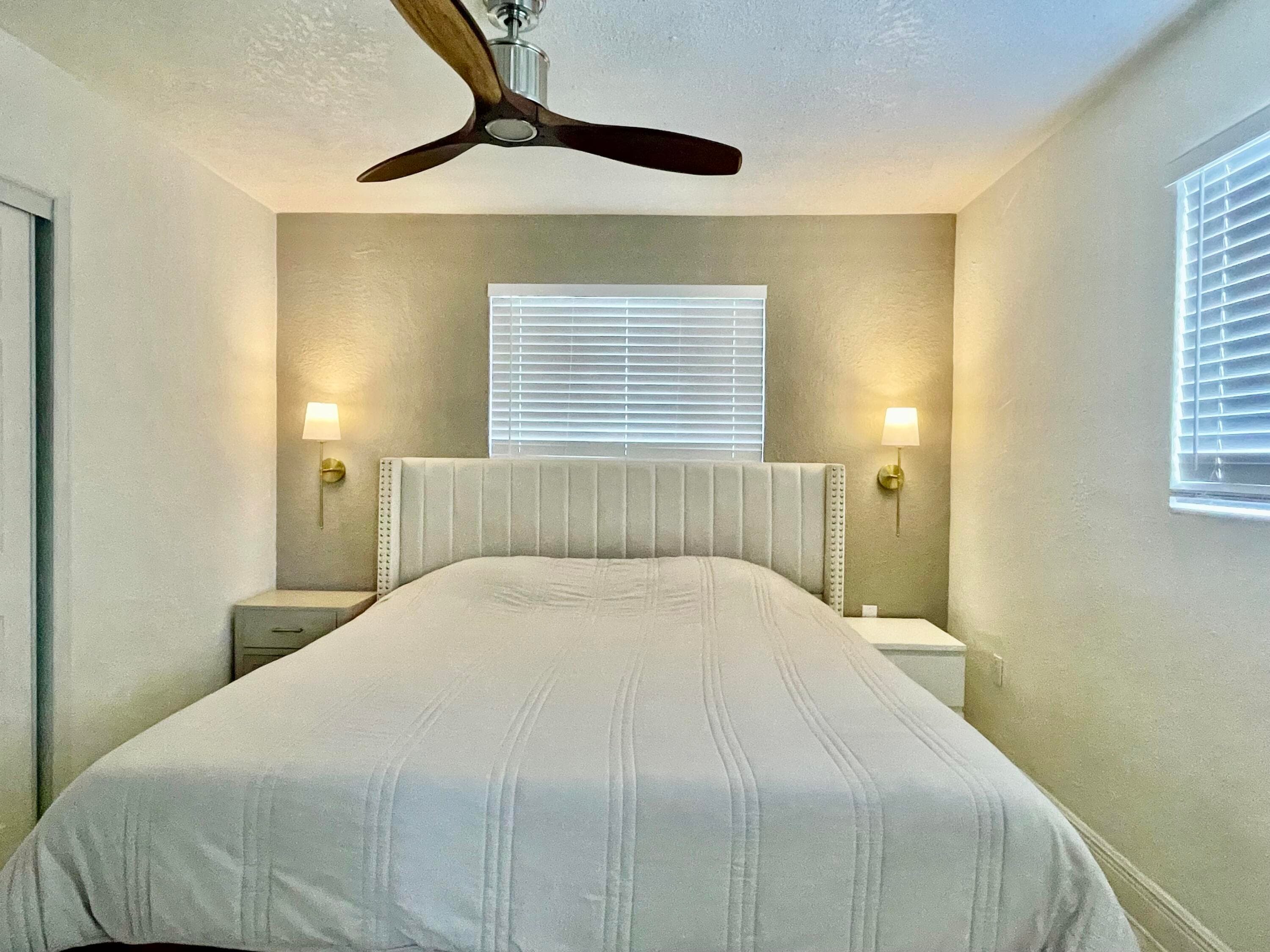 7661 Farragut Street, Hollywood, FL 33024 — photo 24 of 47