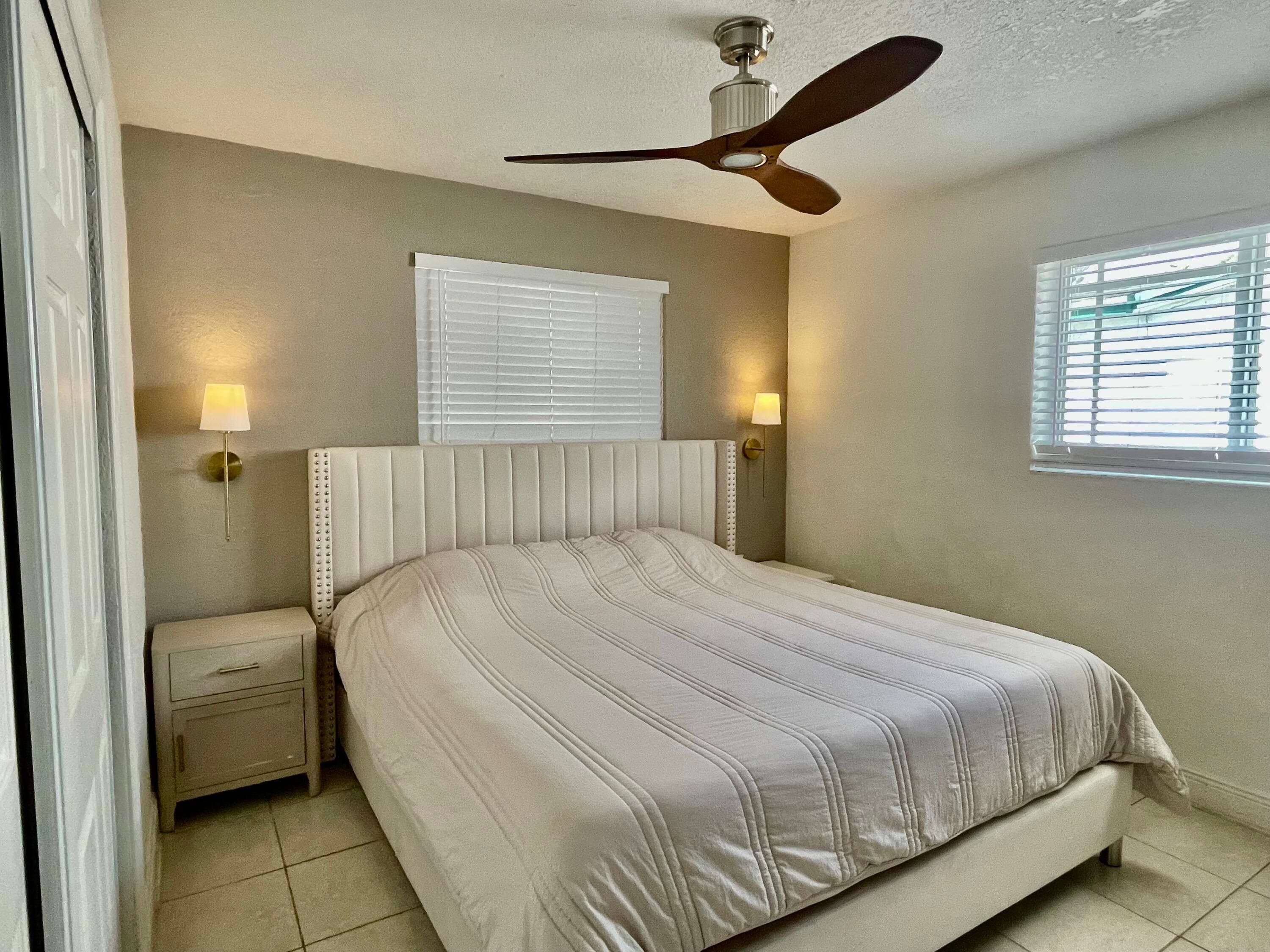 7661 Farragut Street, Hollywood, FL 33024 — photo 26 of 47