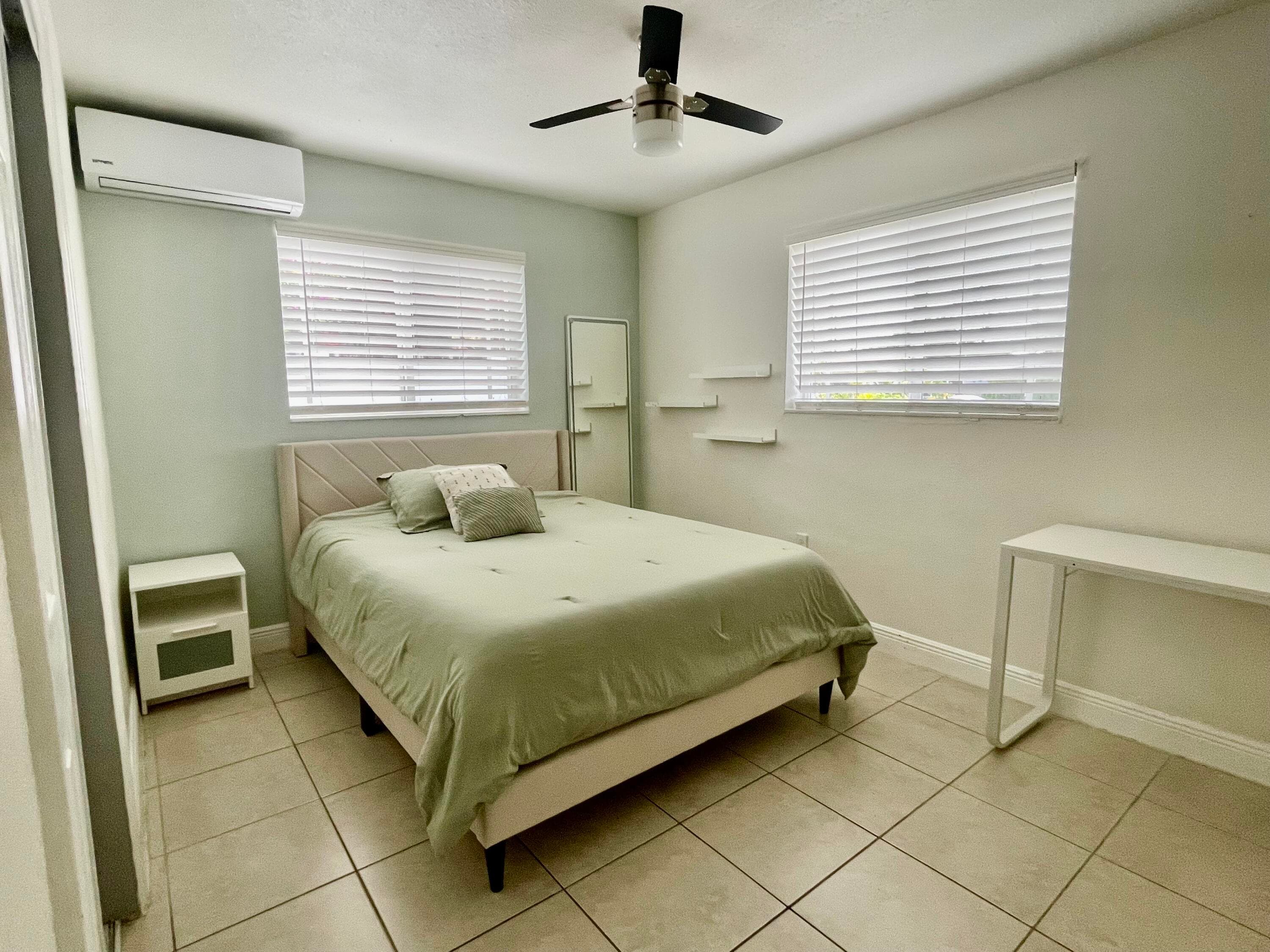 7661 Farragut Street, Hollywood, FL 33024 — photo 33 of 47