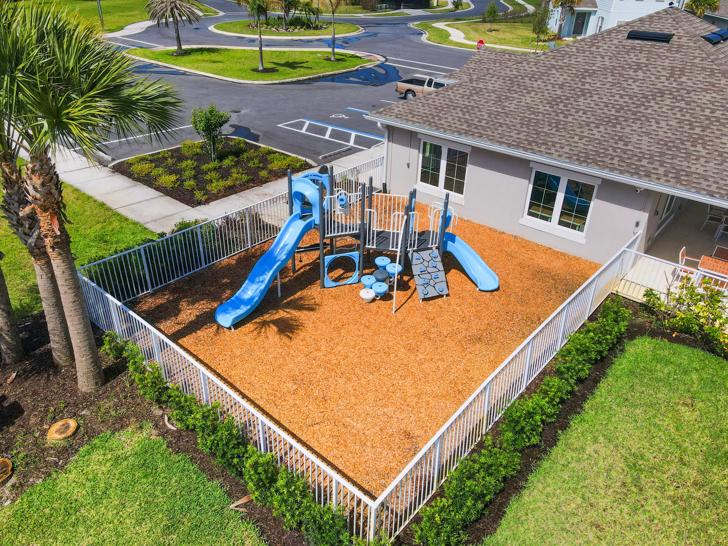 521 Cherimoya Street, Fort Pierce, FL 34981 — photo 3 of 48