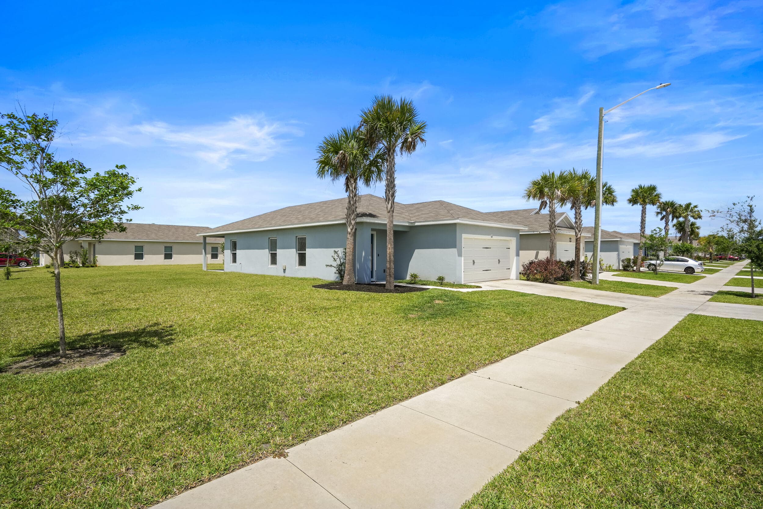 521 Cherimoya Street, Fort Pierce, FL 34981 — photo 7 of 48