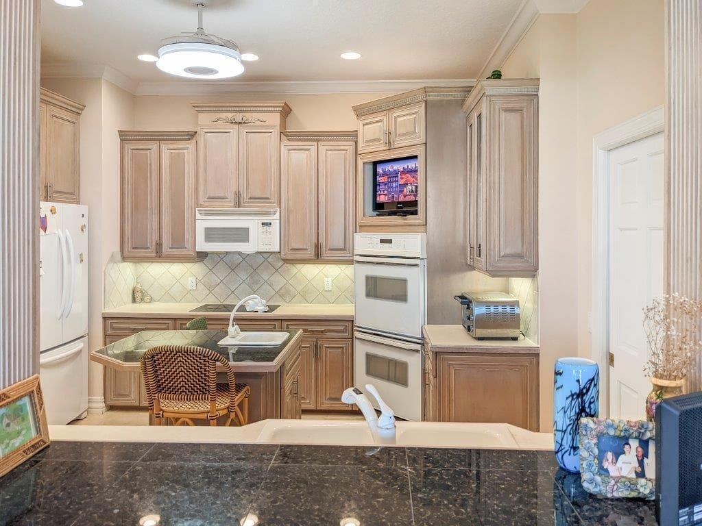 8327 Jimmy Buffett Mem Highway, Melbourne Beach, FL 32951 — photo 20 of 56
