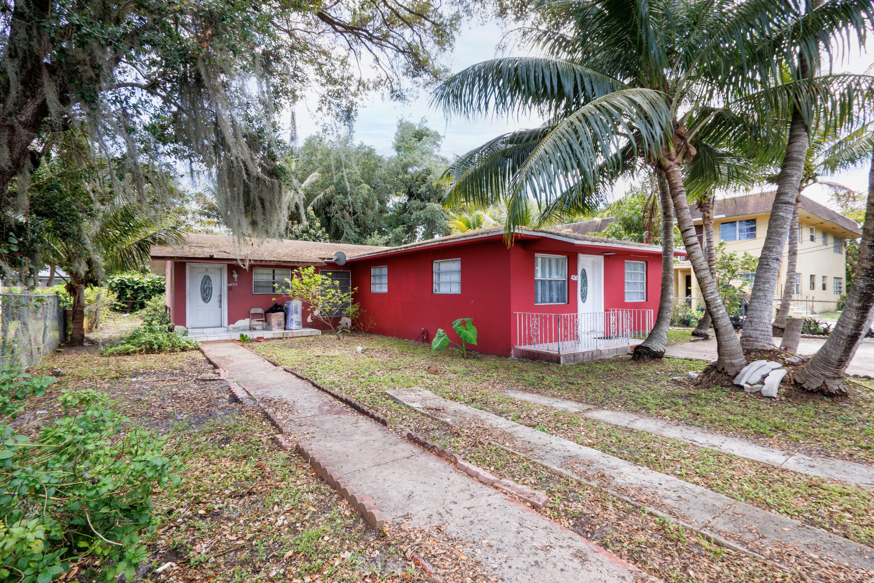 426 NE 166th Street 2, North Miami Beach, FL 33162 — photo 1 of 37