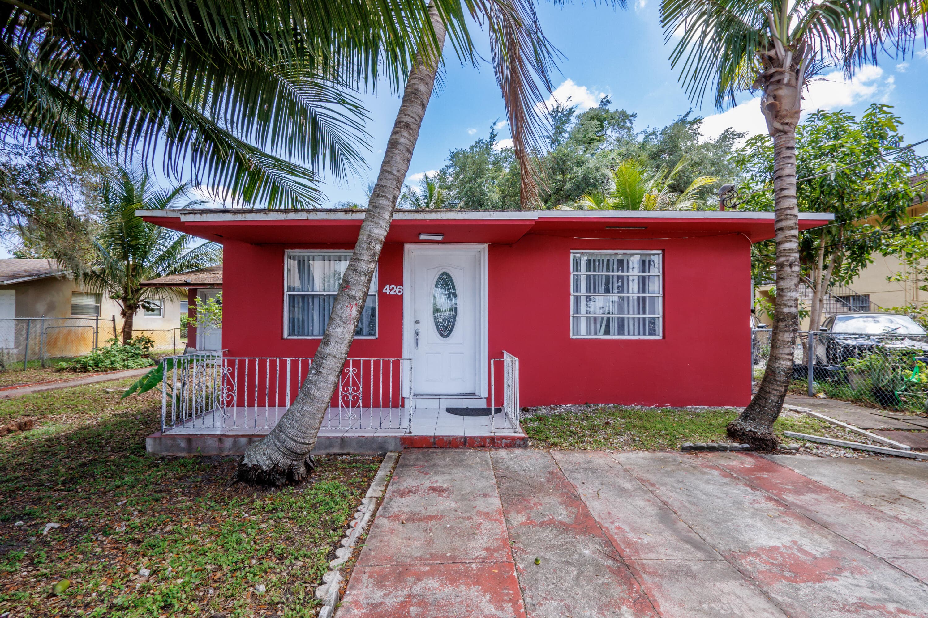 426 NE 166th Street 2, North Miami Beach, FL 33162 — photo 4 of 37