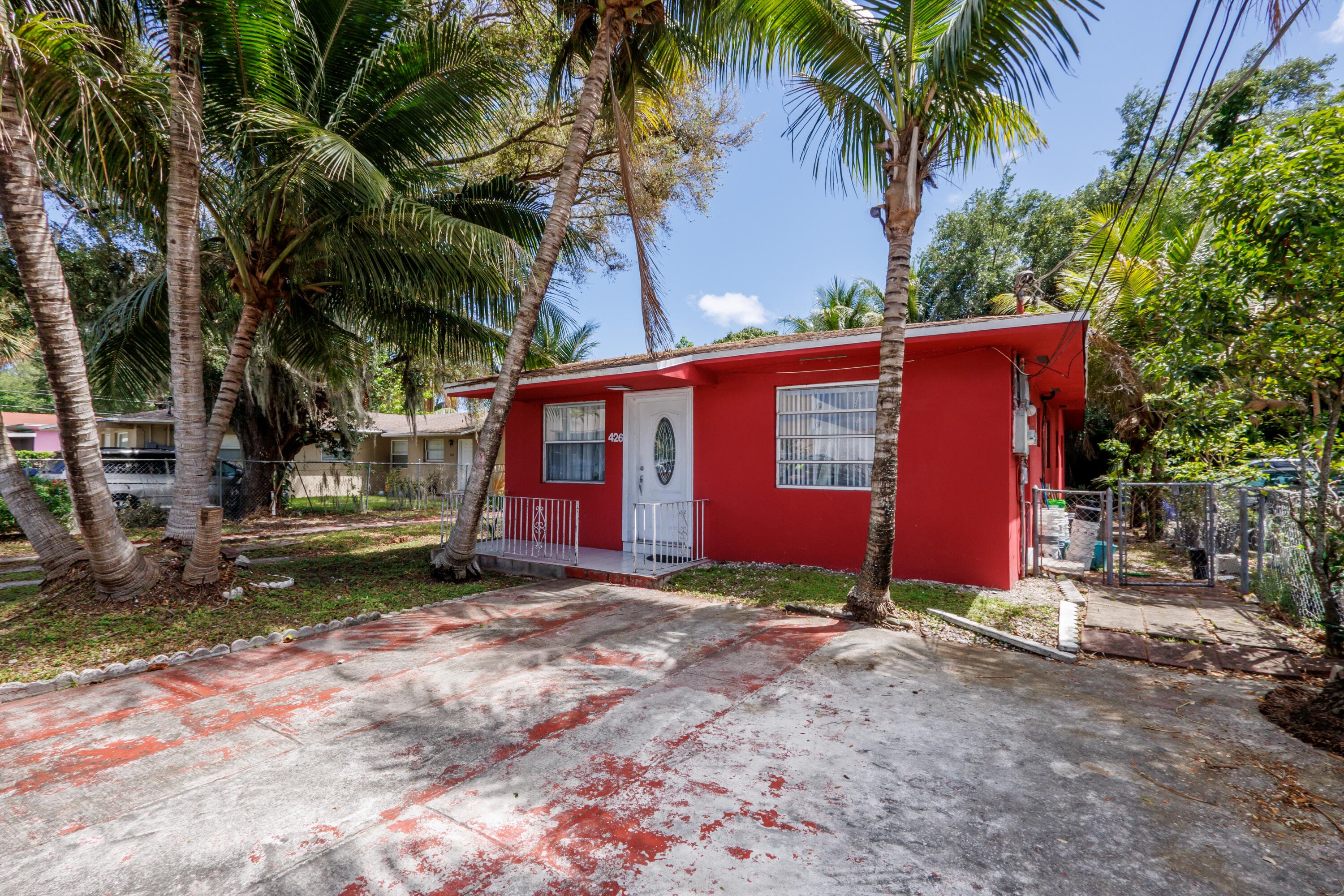 426 NE 166th Street 2, North Miami Beach, FL 33162 — photo 5 of 37