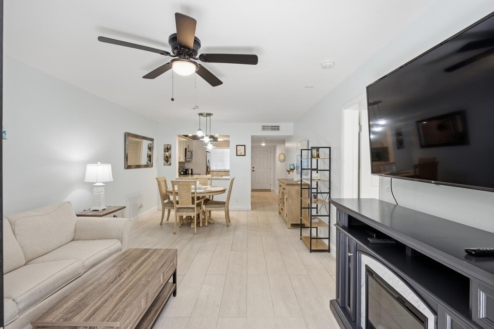 3138 Via Poinciana 306, Lake Worth, FL 33467 — photo 14 of 33